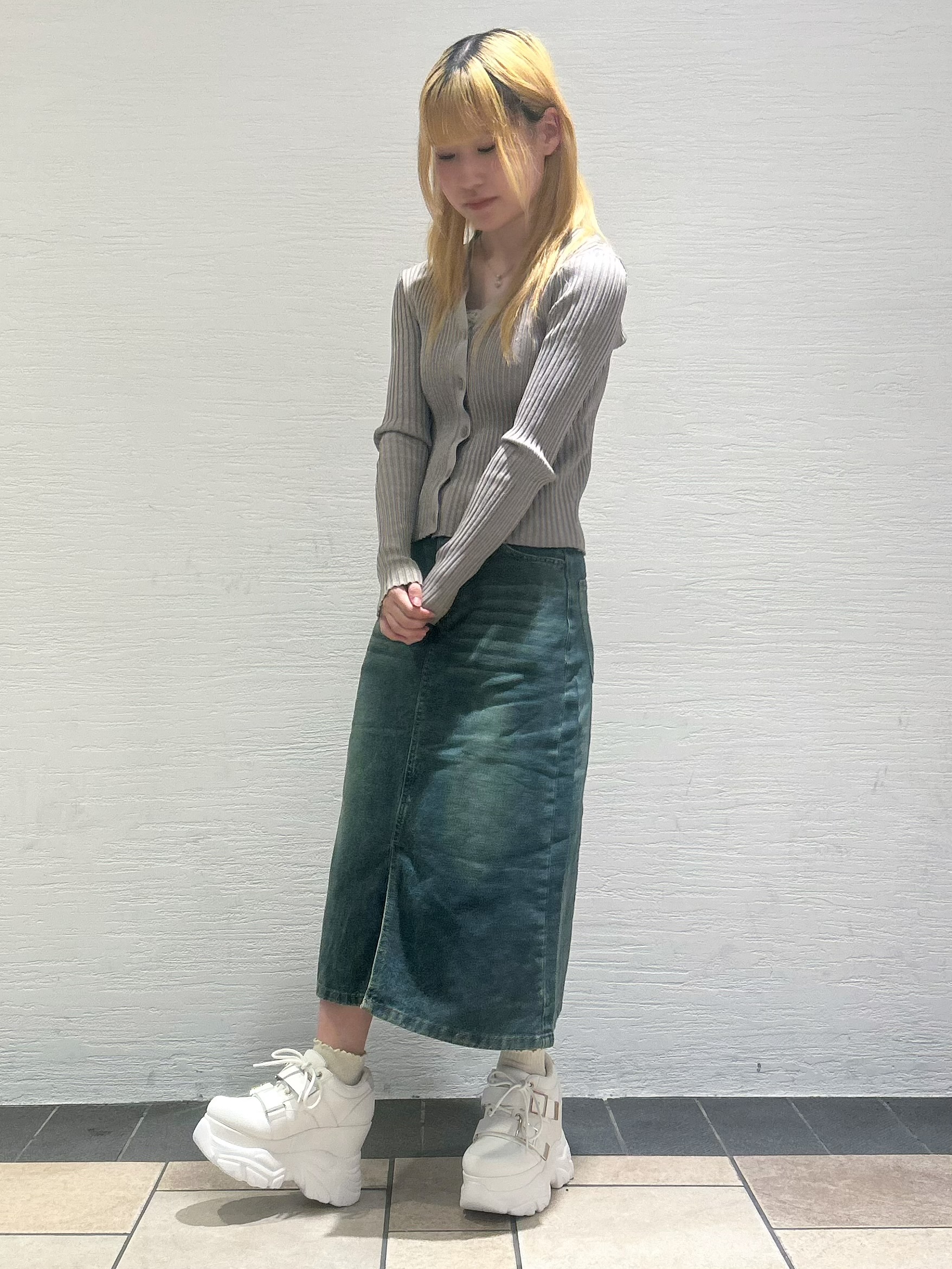 miyuさんの「ESPERANZA｜ベルテッド厚底スニーカー」を使ったコーディネート