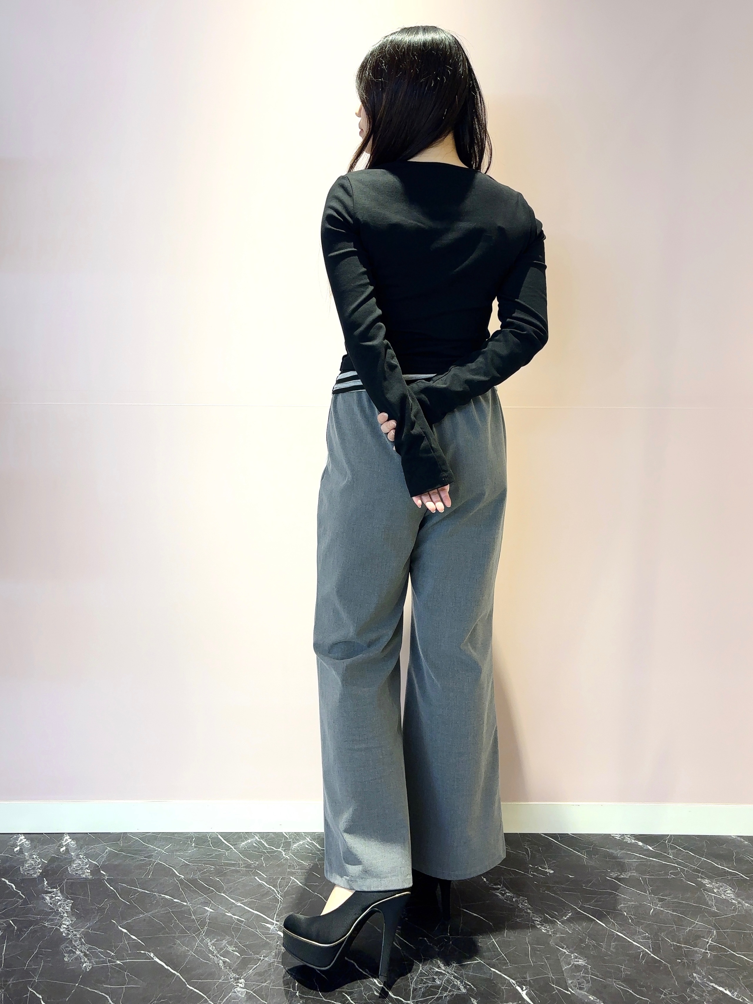 まっきーさんの「ESPERANZA｜2WAY超ハイヒール厚底パンプス」を使ったコーディネート