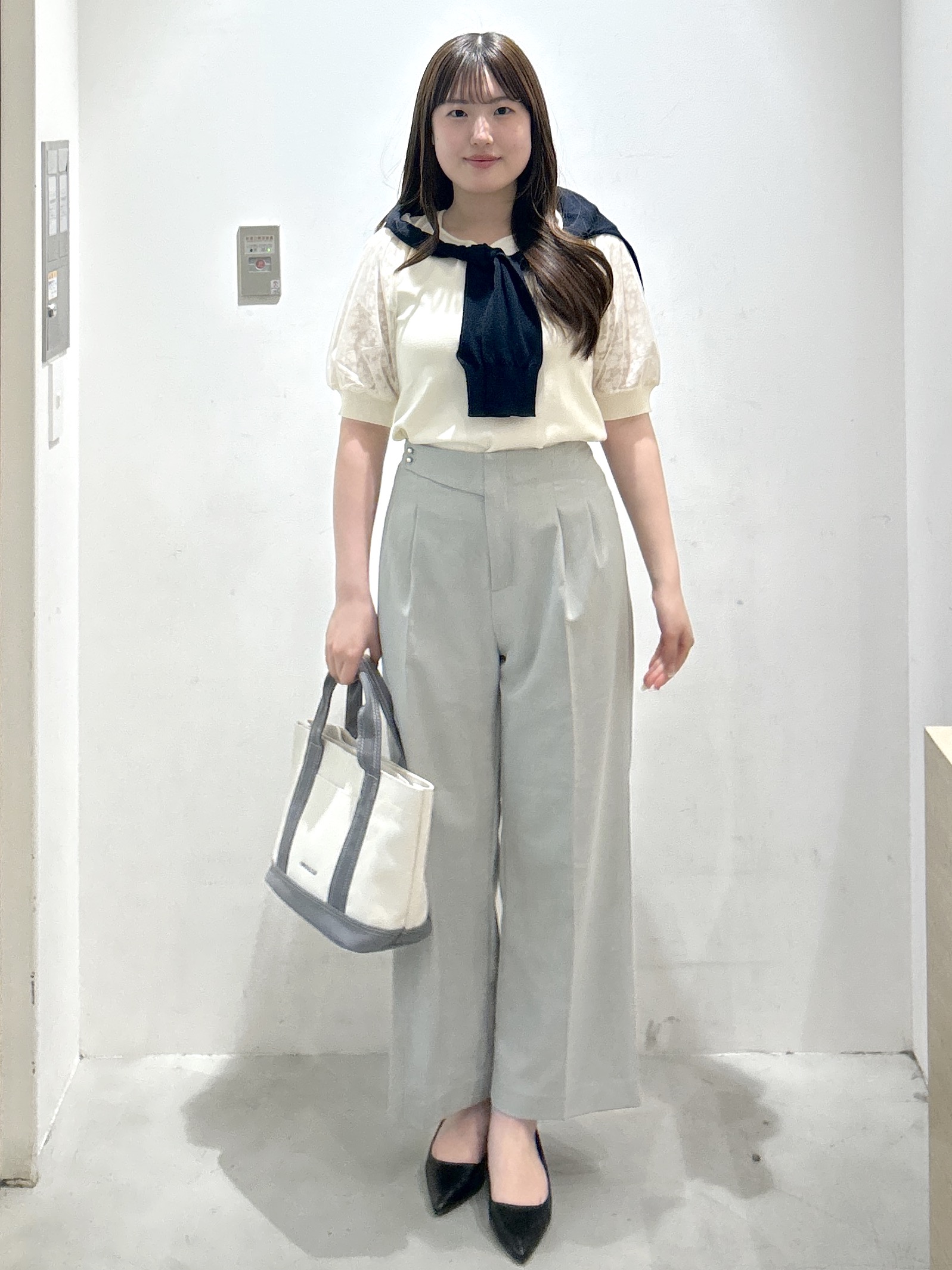 sayaさんの「OPAQUE.CLIP｜【接触冷感】ビジューボタンカーディガン《抗ピリング／洗濯機OK》」を使ったコーディネート