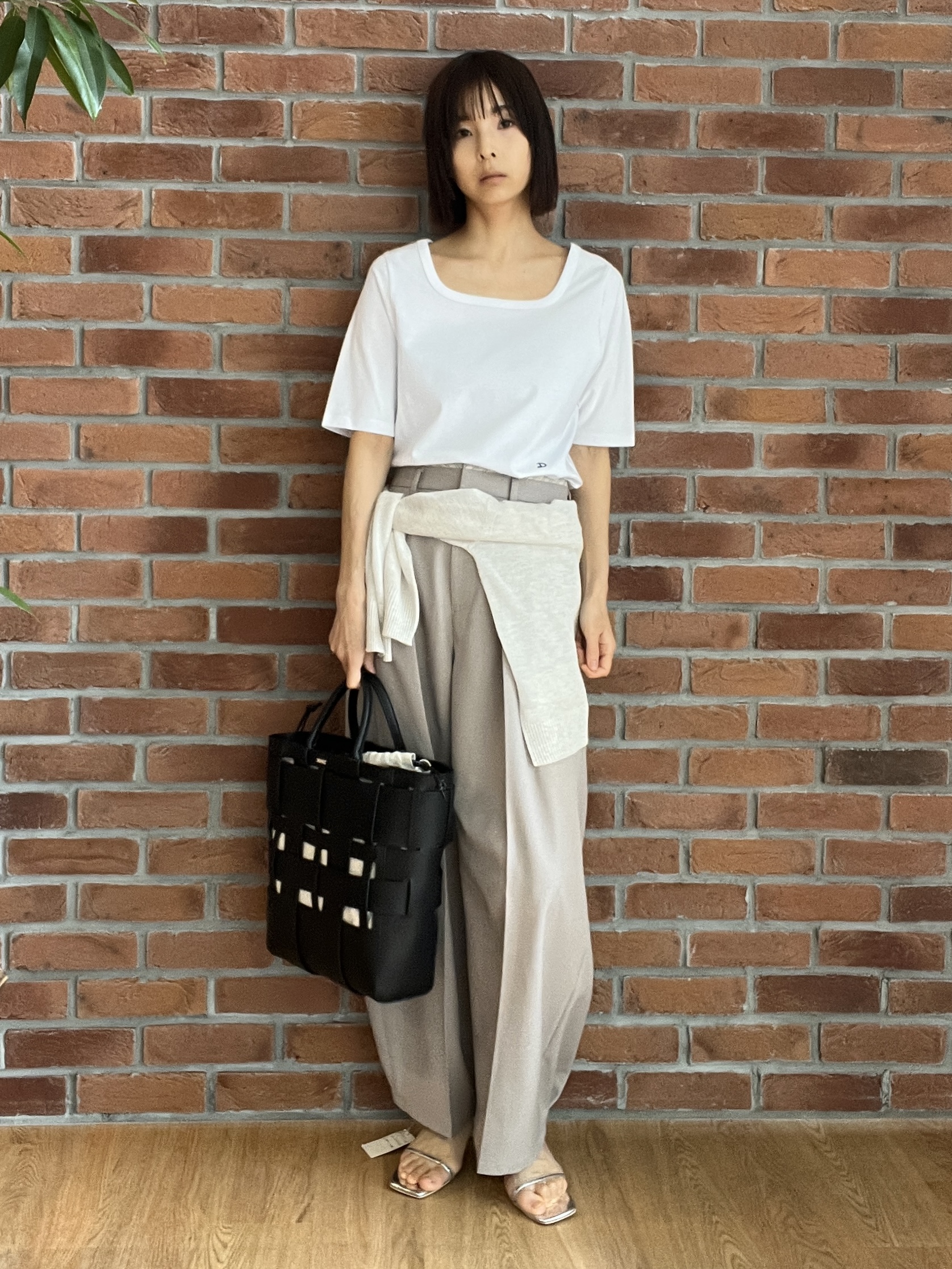 misaさんの「DRESSTERIOR｜【otonaMUSE5月号掲載】スキニーベルトサンダル」を使ったコーディネート