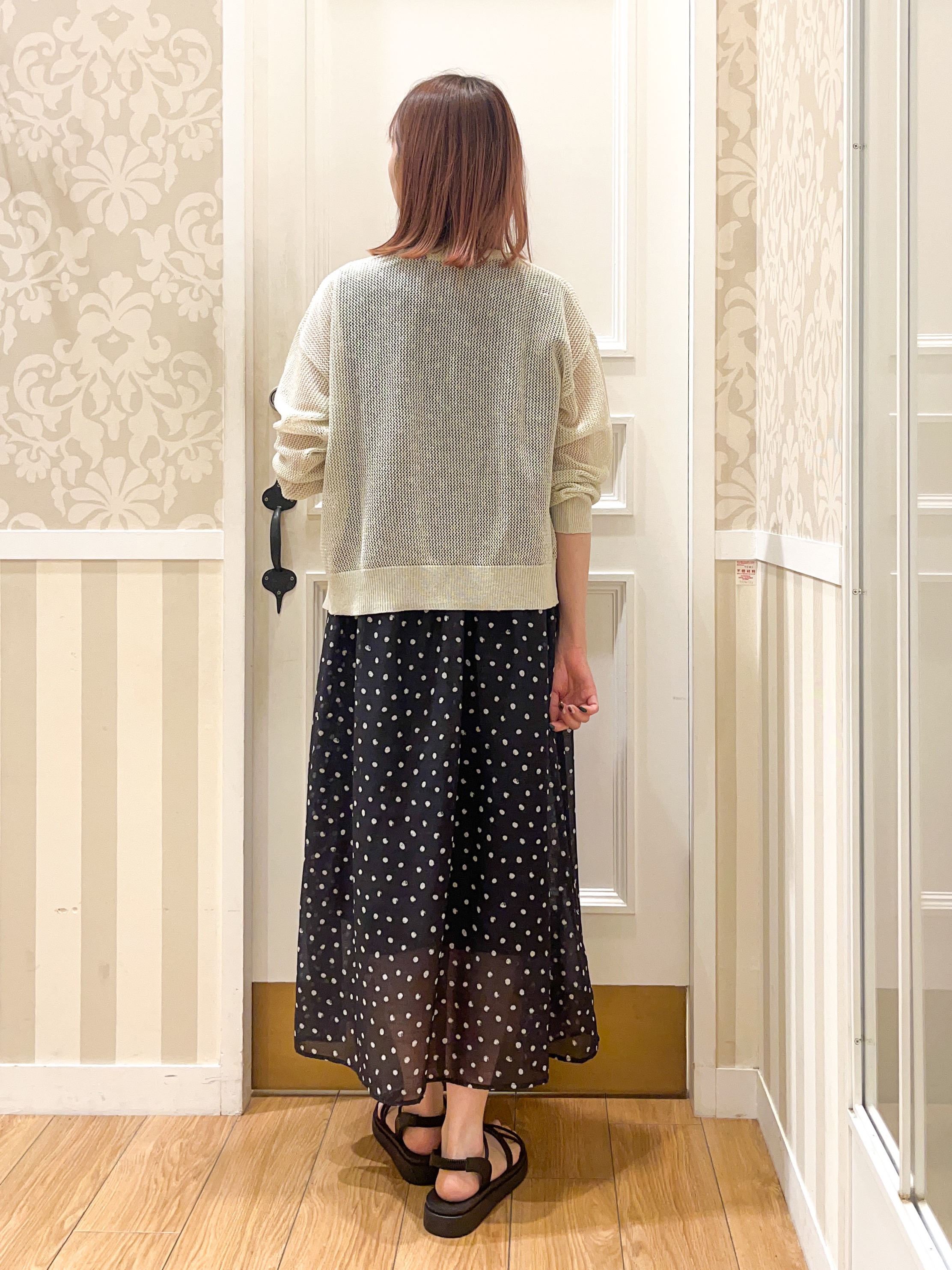 みーちゃんさんの「grove｜【貴島明日香さん着用】ラメメッシュキーネックカーディガン」を使ったコーディネート