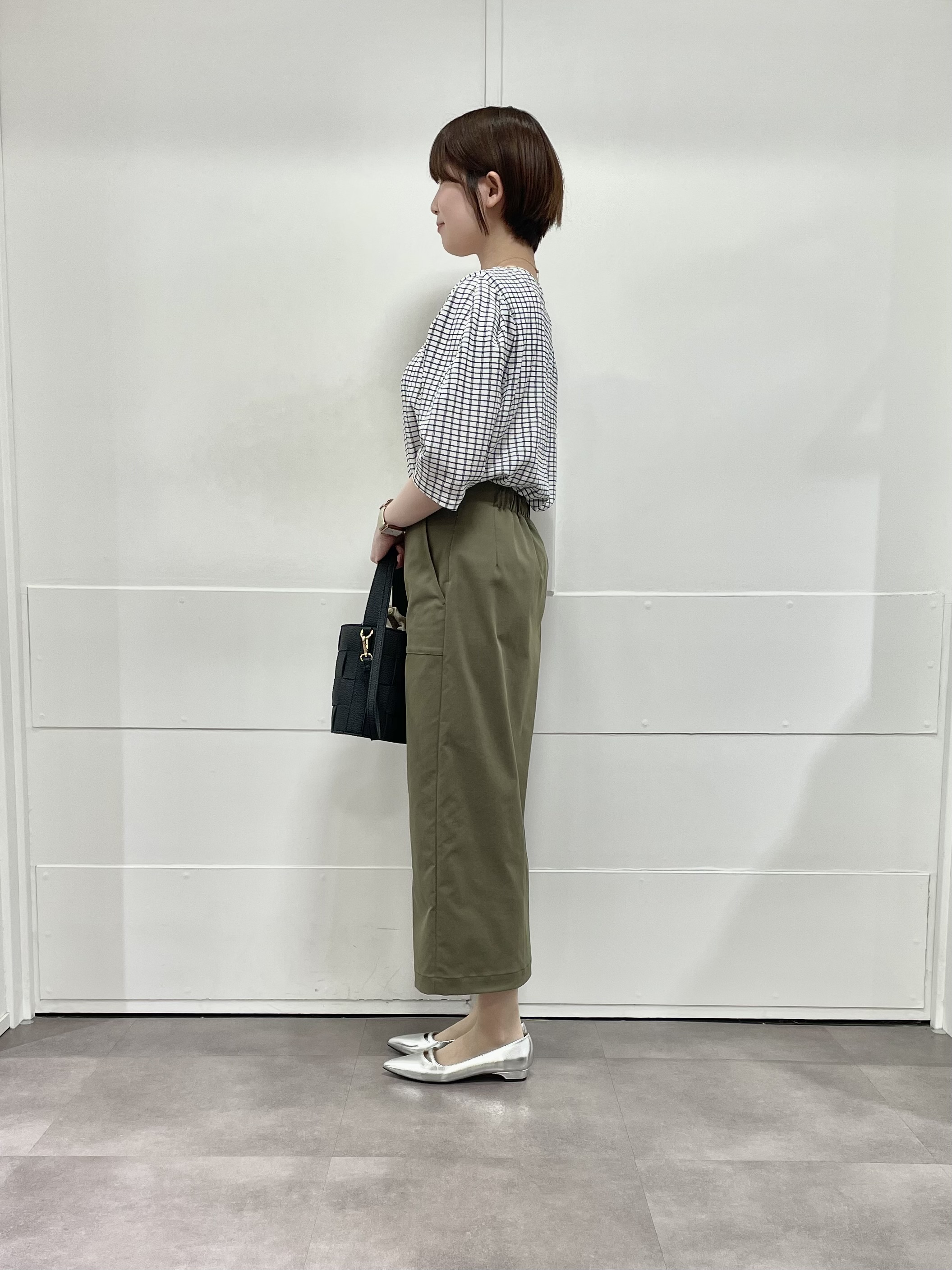 MOMOKOさんの「UNTITLED｜【UVケア／吸汗速乾】チェック柄タックボリュームスリーブトップス」を使ったコーディネート