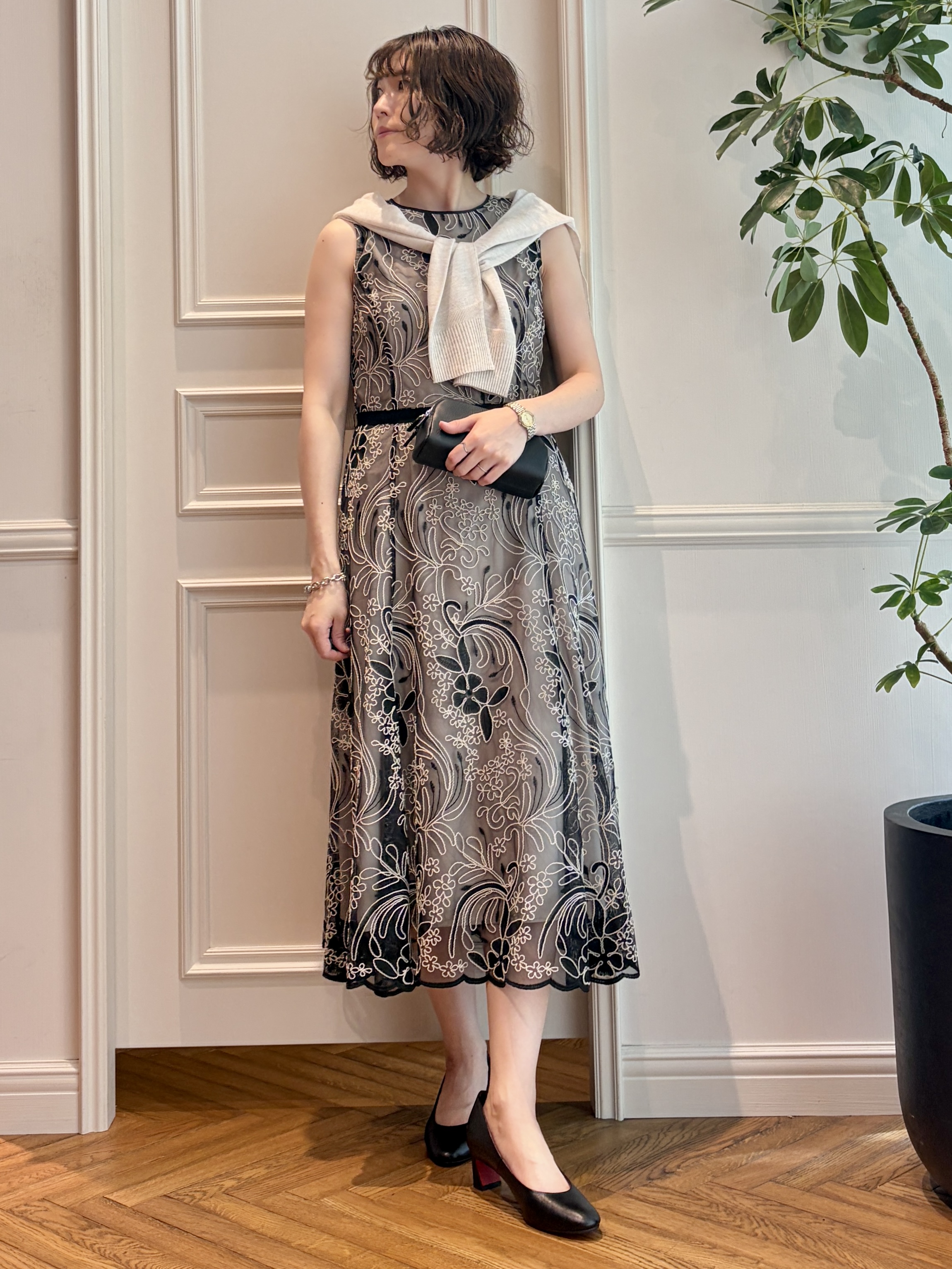 nakaoさんの「DRESSTERIOR｜【otonaMUSE5月号掲載】アーチフィットレザーパンプス」を使ったコーディネート