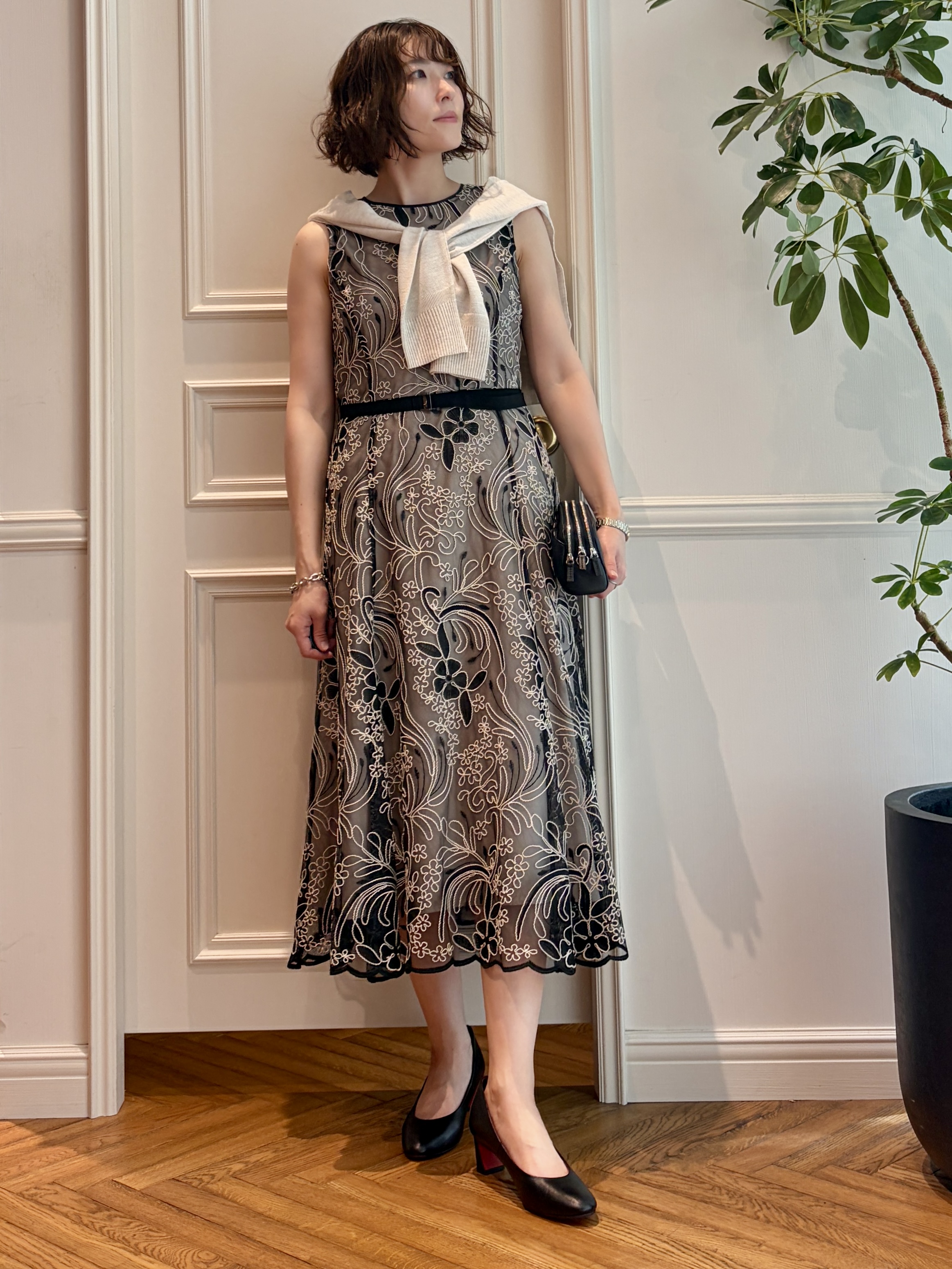 nakaoさんの「DRESSTERIOR｜【otonaMUSE5月号掲載】アーチフィットレザーパンプス」を使ったコーディネート