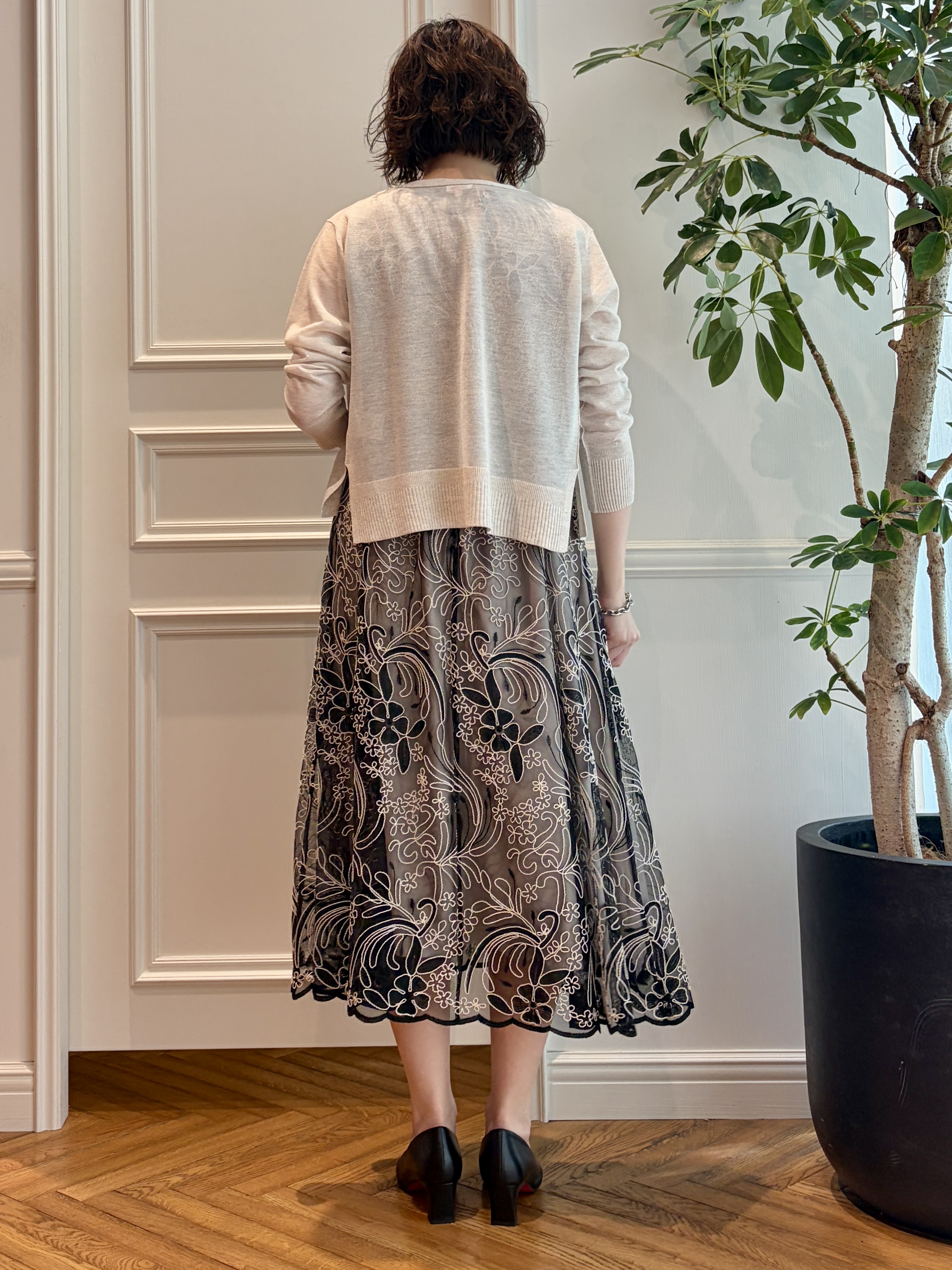 nakaoさんの「DRESSTERIOR｜【日除け/冷房対策】ウォッシャブルシアーカーディガン」を使ったコーディネート