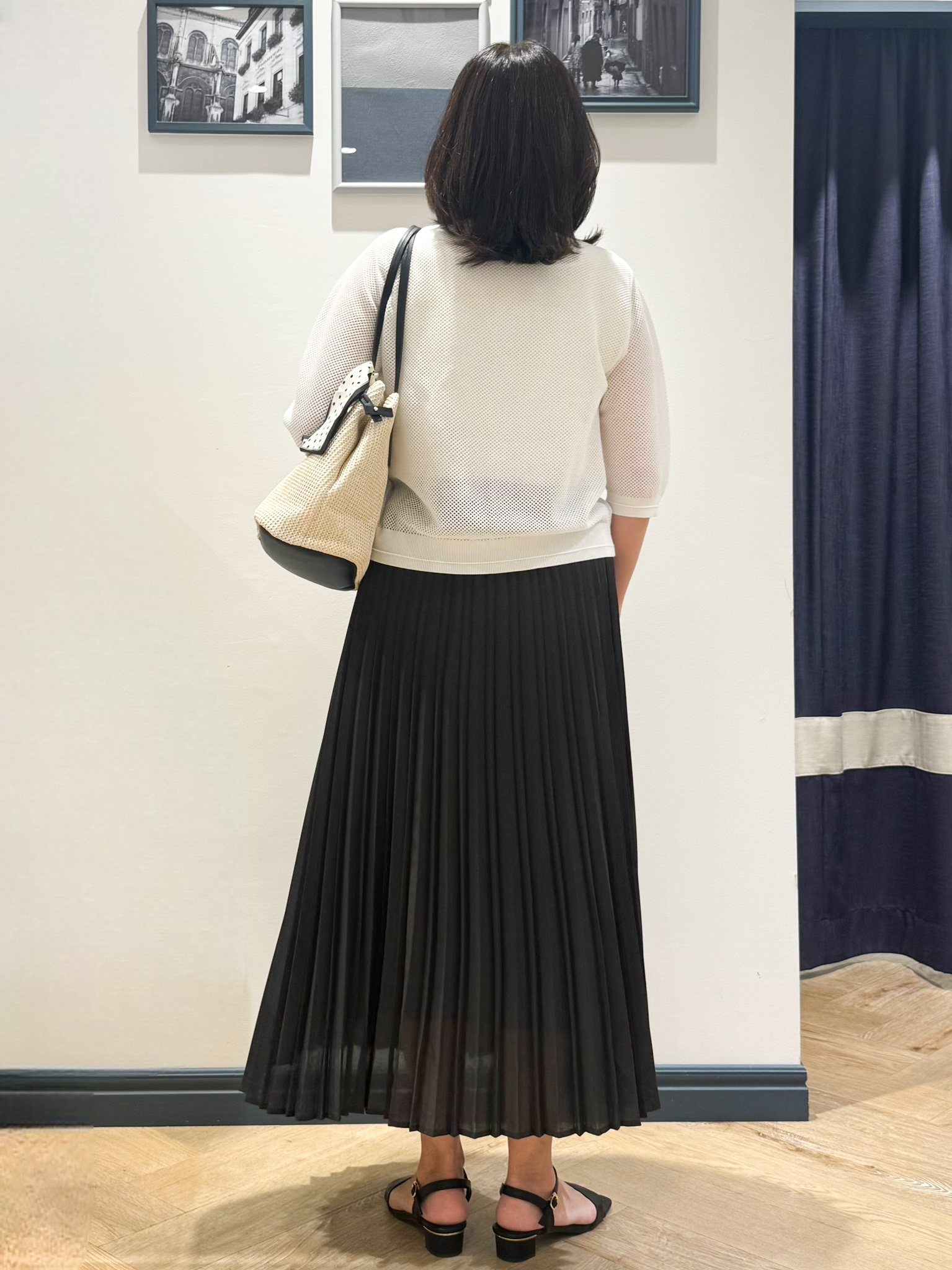 Lilyさんの「grove｜【貴島明日香さん着用・洗える】透けない、大人のメッシュカーディガン」を使ったコーディネート