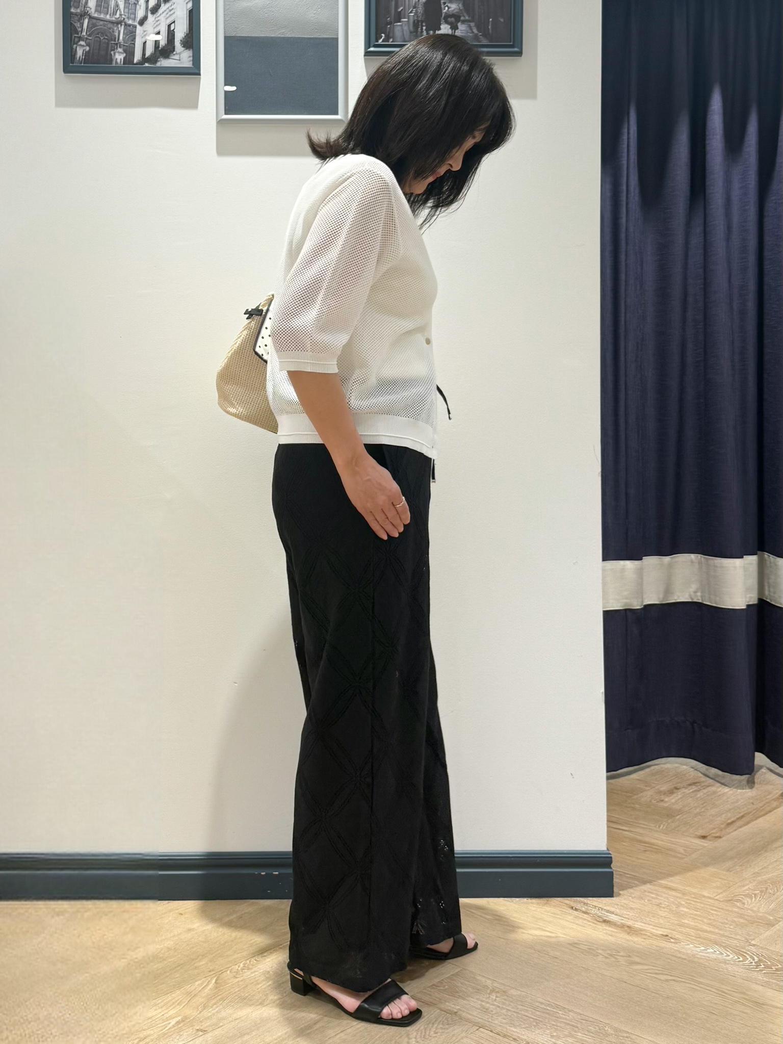Lilyさんの「grove｜【貴島明日香さん着用・洗える】透けない、大人のメッシュカーディガン」を使ったコーディネート