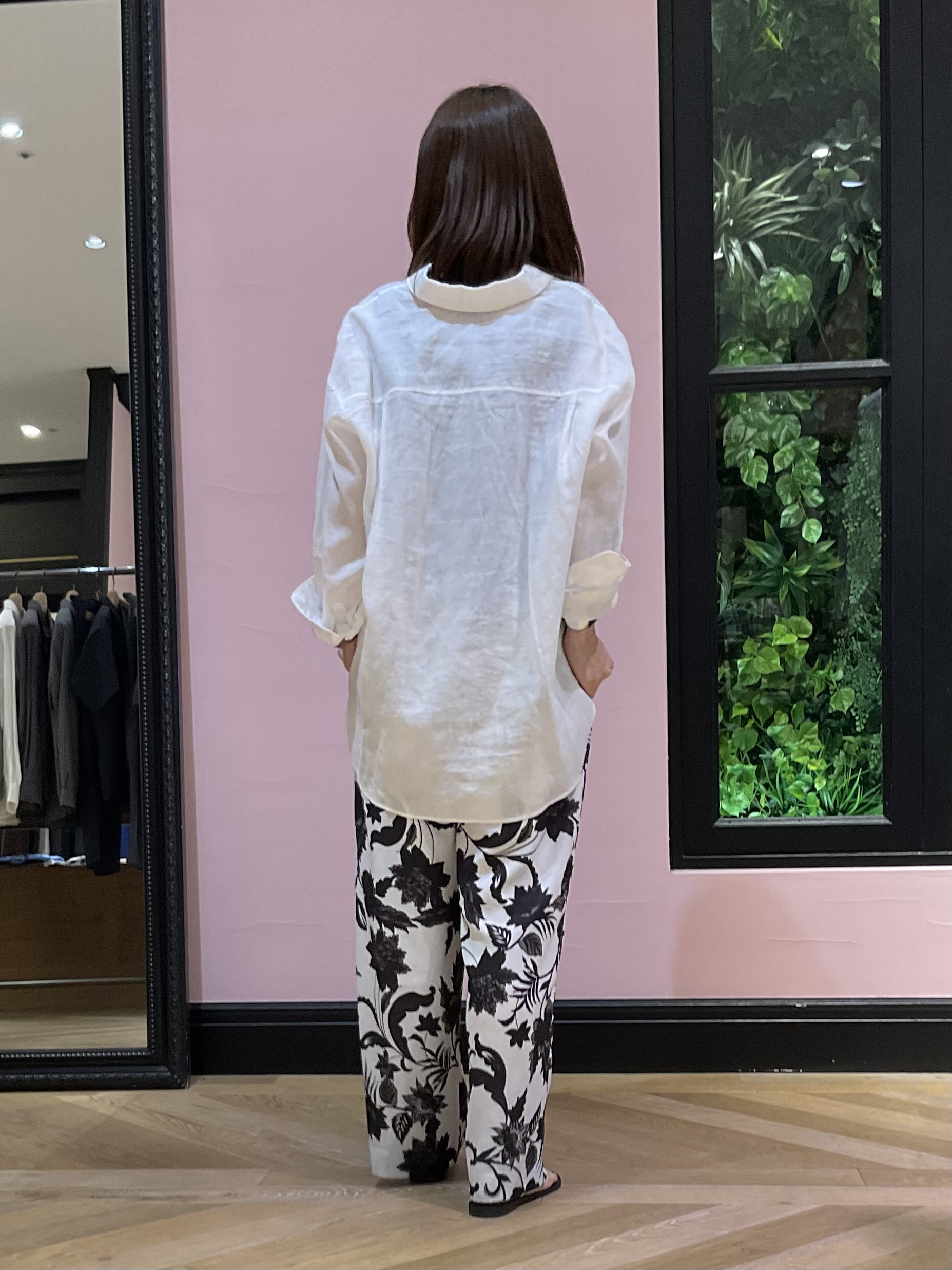 Hiwatashiさんの「DRESSTERIOR｜【人気定番/ウォッシャブル】ガーメントダイラミーシャツ」を使ったコーディネート