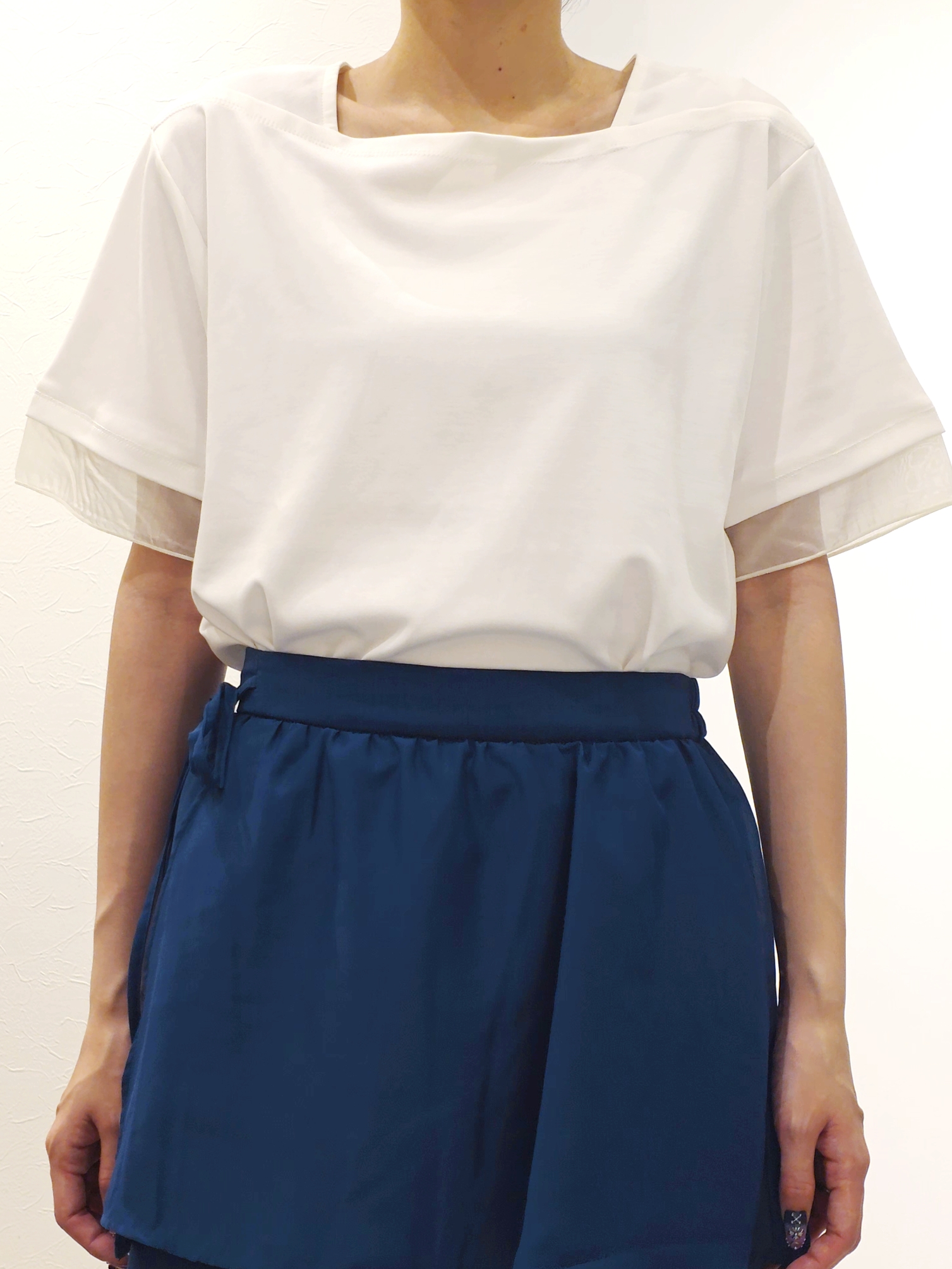 ケイさんの「grove｜【二の腕カバー/UVカット・ひんやり】袖口シアースクエアネックTシャツ」を使ったコーディネート