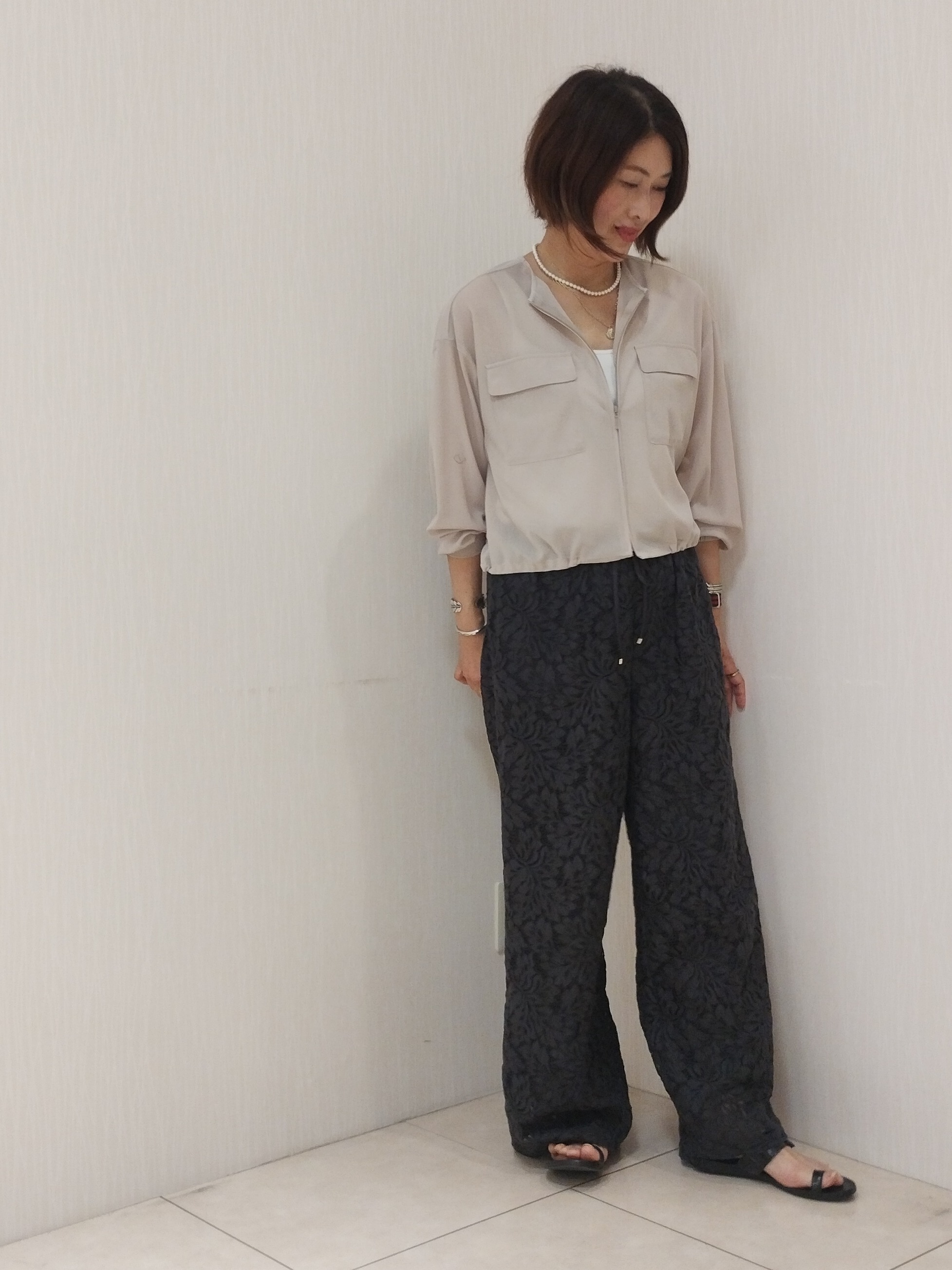 u&minus;macoさんの「UNTITLED｜【古畑星夏さん着用/洗える】シアーブルゾン」を使ったコーディネート