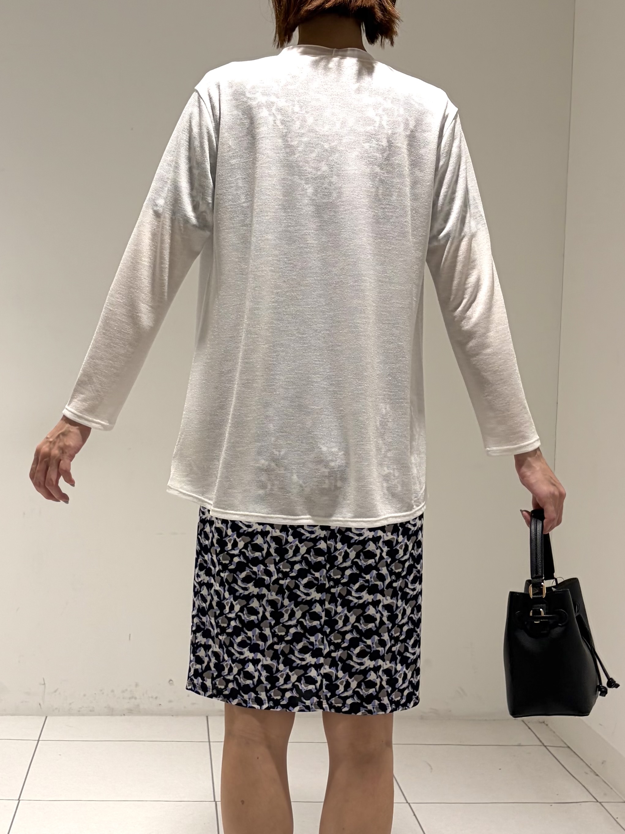 shioriさんの「INDIVI｜【洗える】着流しカーディガン」を使ったコーディネート
