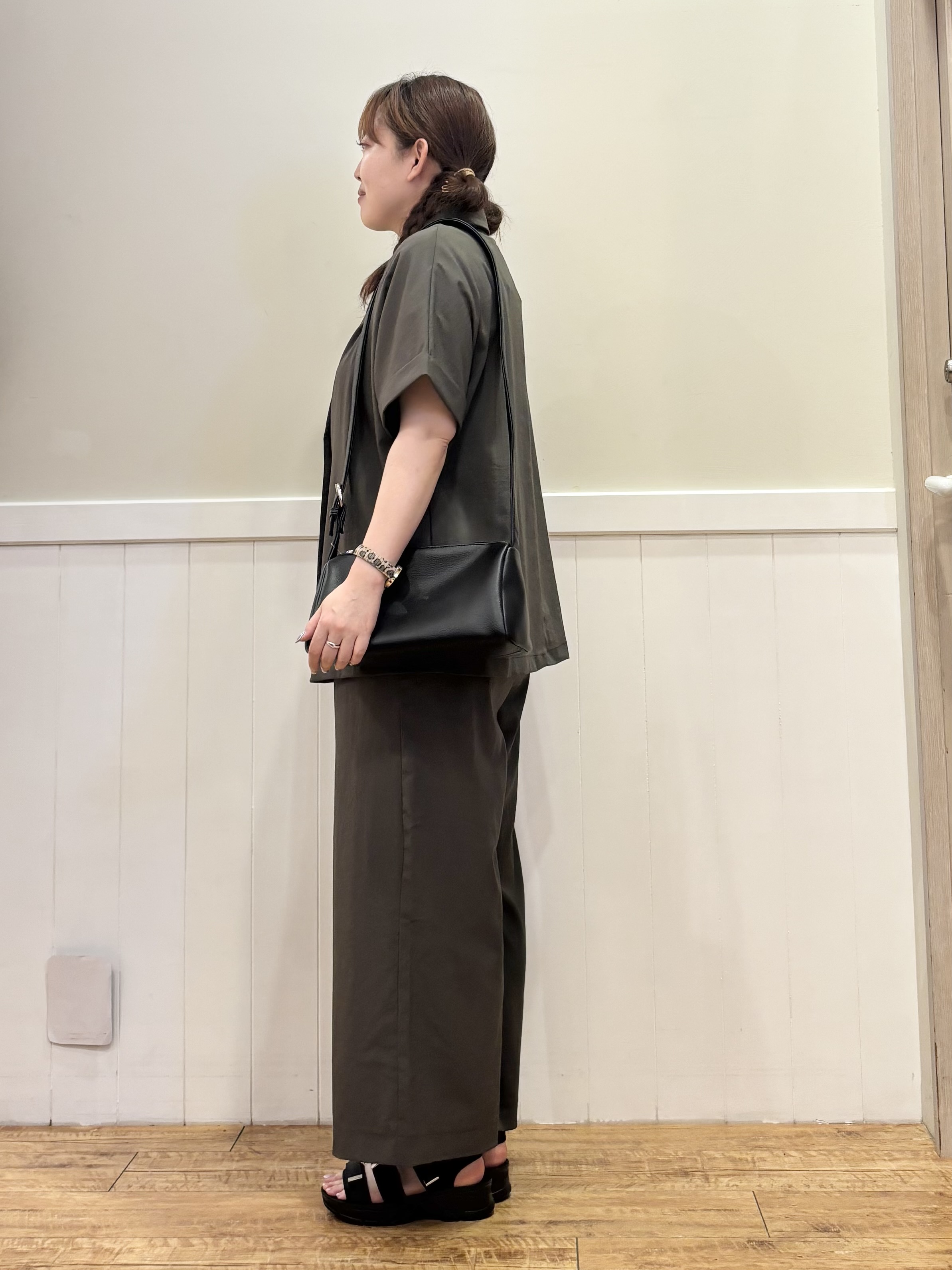 ハチさんの「SHOO･LA･RUE｜【高レビュー/洗濯機可/セットアップ可】軽凛(かろりん) ひんやり半袖ジャケット」を使ったコーディネート