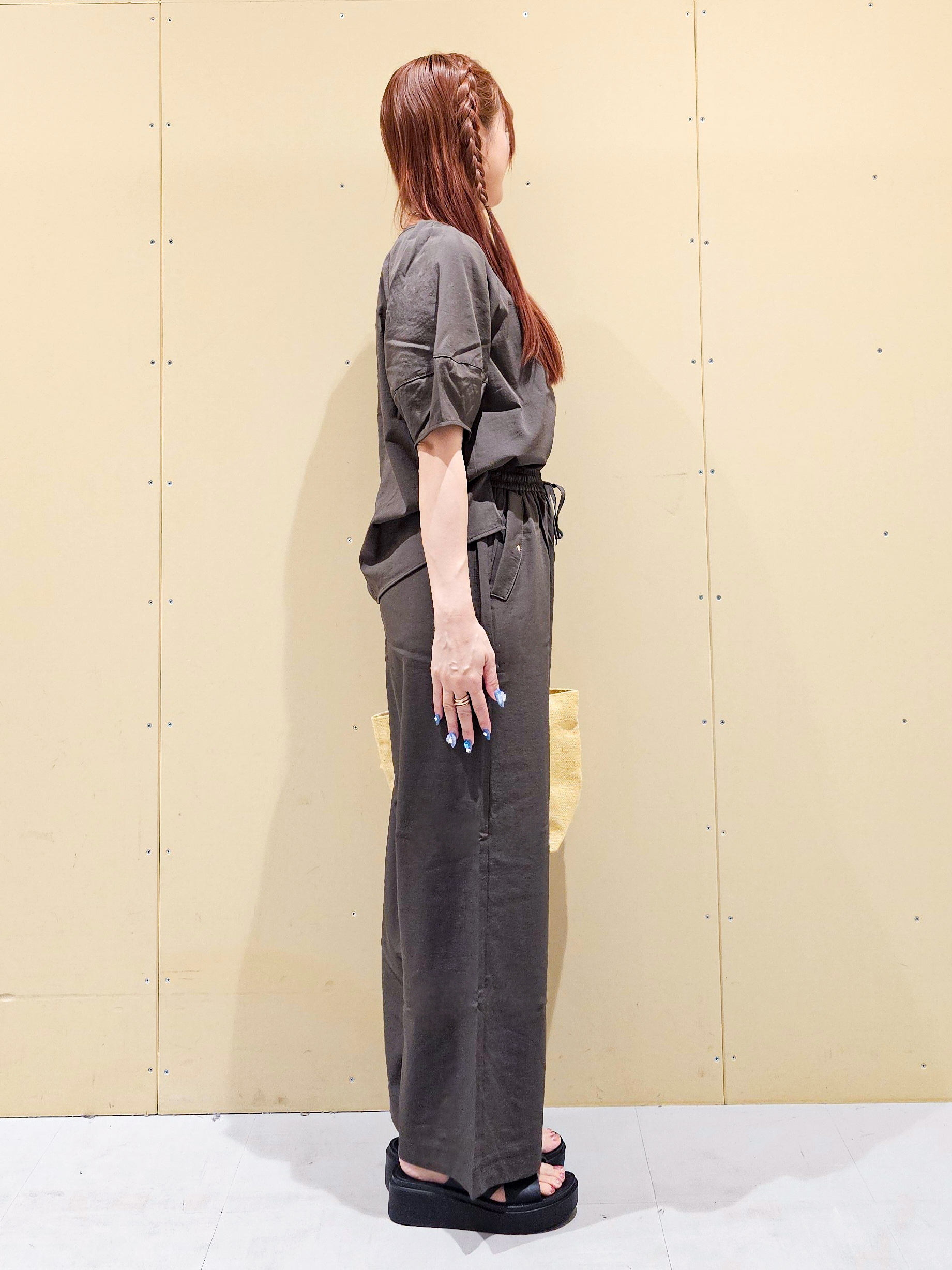 ゆゆさんの「SHOO･LA･RUE｜【S-LL/洗濯機可/セットアップ可】軽凛(かろりん) ひんやりタックブラウス」を使ったコーディネート