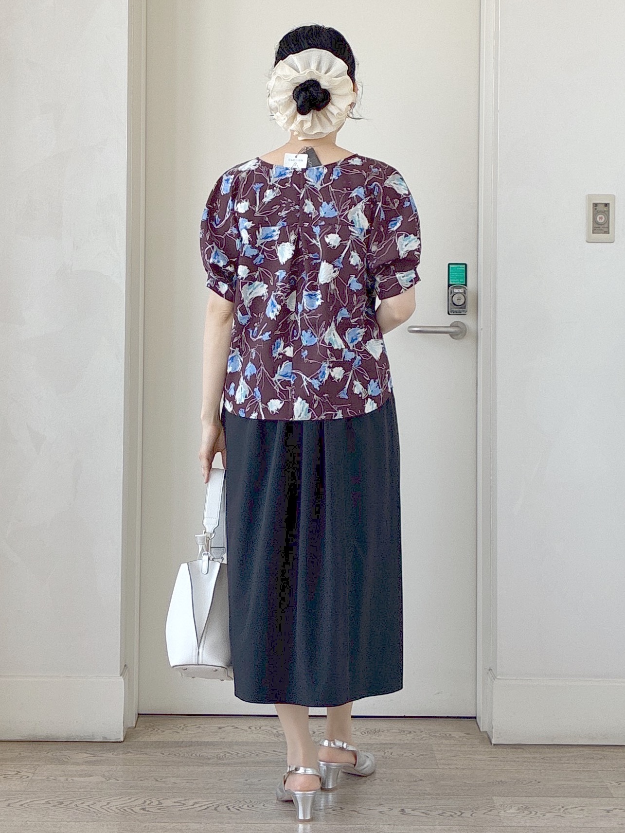  beni_gingerさんの「Reflect｜【セットアップ可】ボタニカル調プリントブラウス」を使ったコーディネート