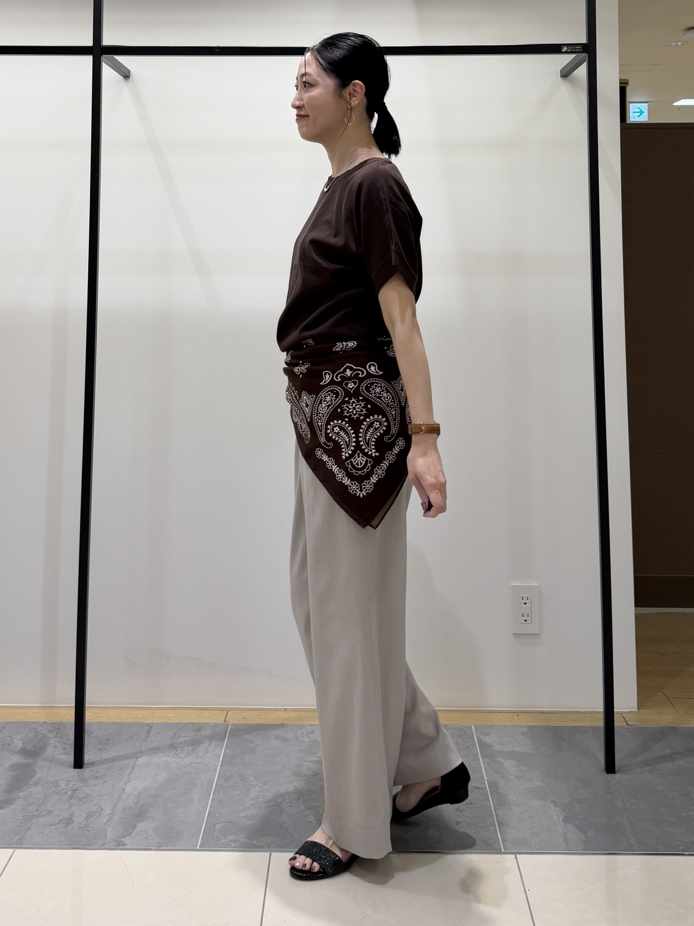 shihoさんの「INDIVI｜【洗える／コットン】ドライタッチさらりニットT」を使ったコーディネート