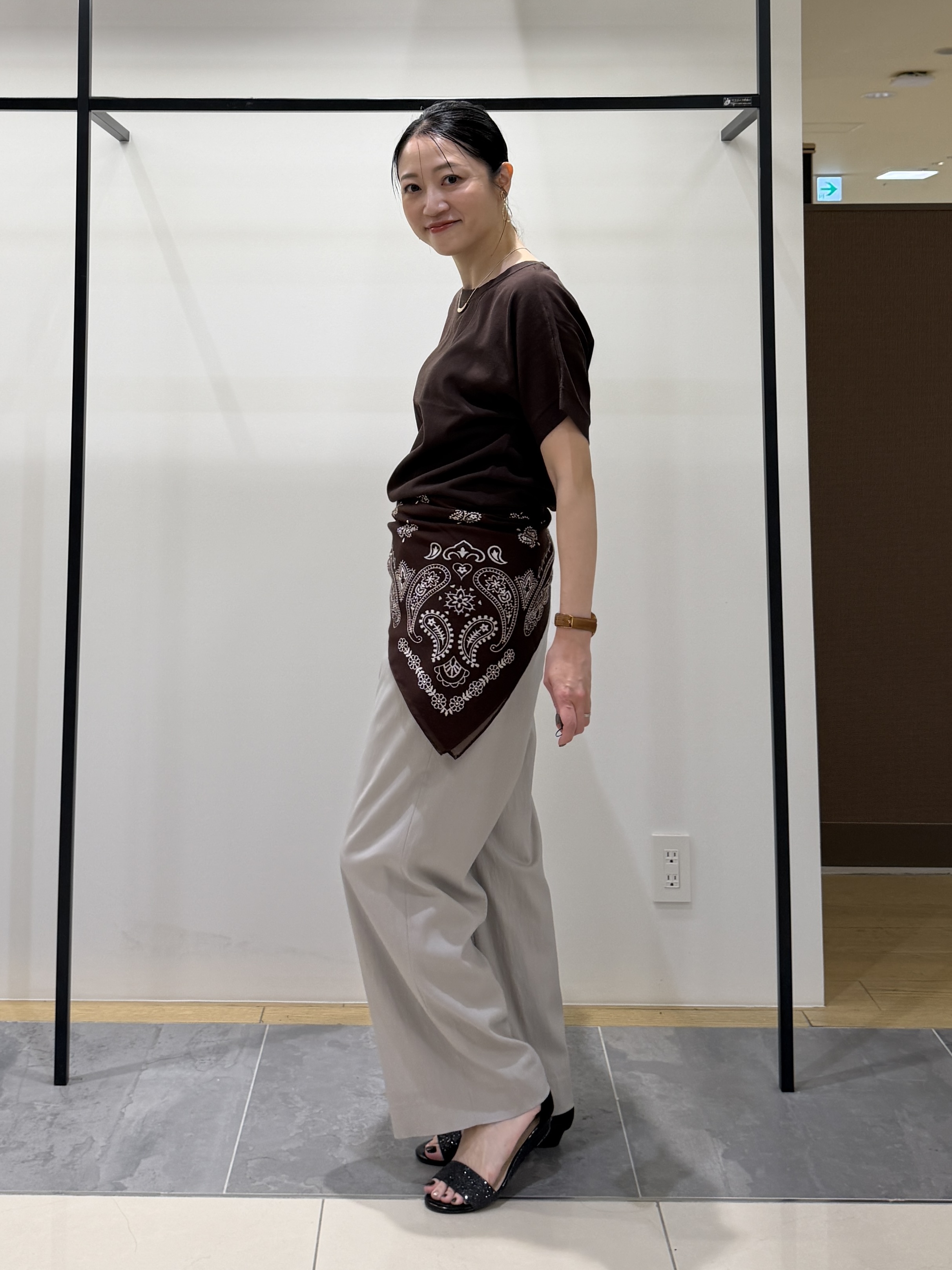 shihoさんの「INDIVI｜【洗える／コットン】ドライタッチさらりニットT」を使ったコーディネート