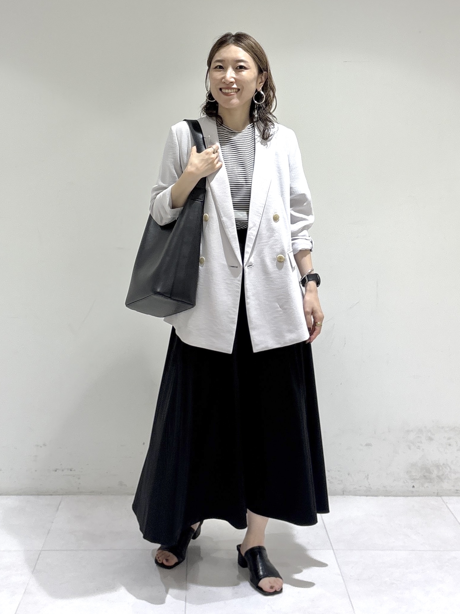 kotakiさんの「INDIVI｜【洗える／多機能／SETUP可】着る日傘ダブルジャケット」を使ったコーディネート
