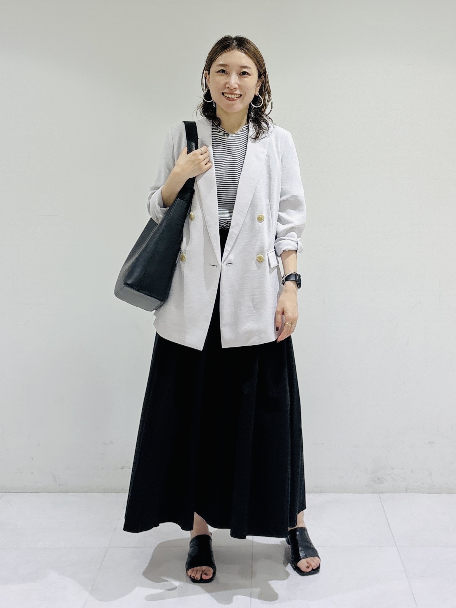 kotakiさんの「INDIVI｜【洗える／多機能／SETUP可】着る日傘ダブルジャケット」を使ったコーディネート