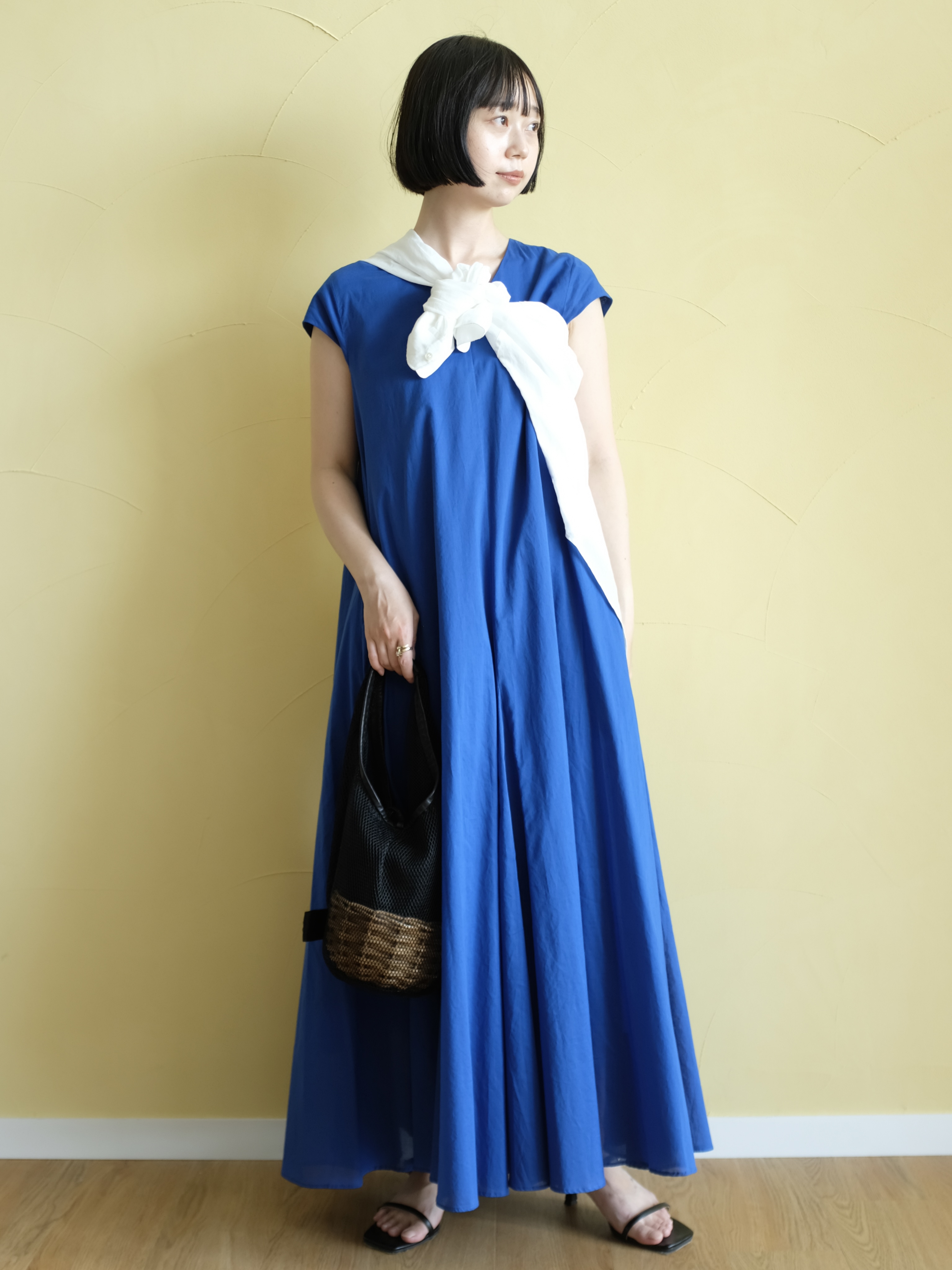 Kishimotoさんの「DRESSTERIOR｜【きれいめ/ウォッシャブル】コットンローンフレンチスリーブワンピ」を使ったコーディネート