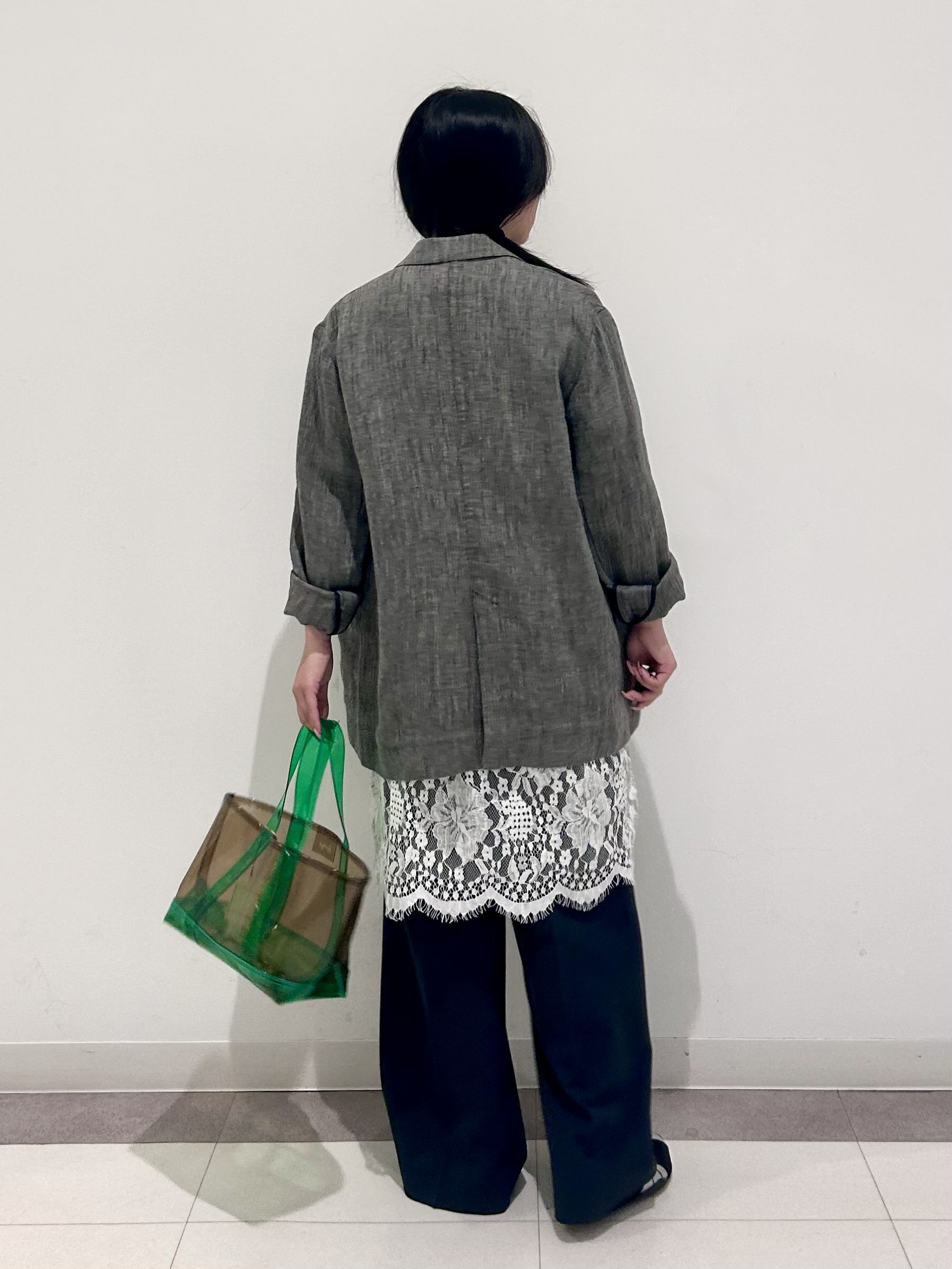 とりみさんの「DRESSTERIOR｜ウォッシャブルリネン ライトジャケット」を使ったコーディネート