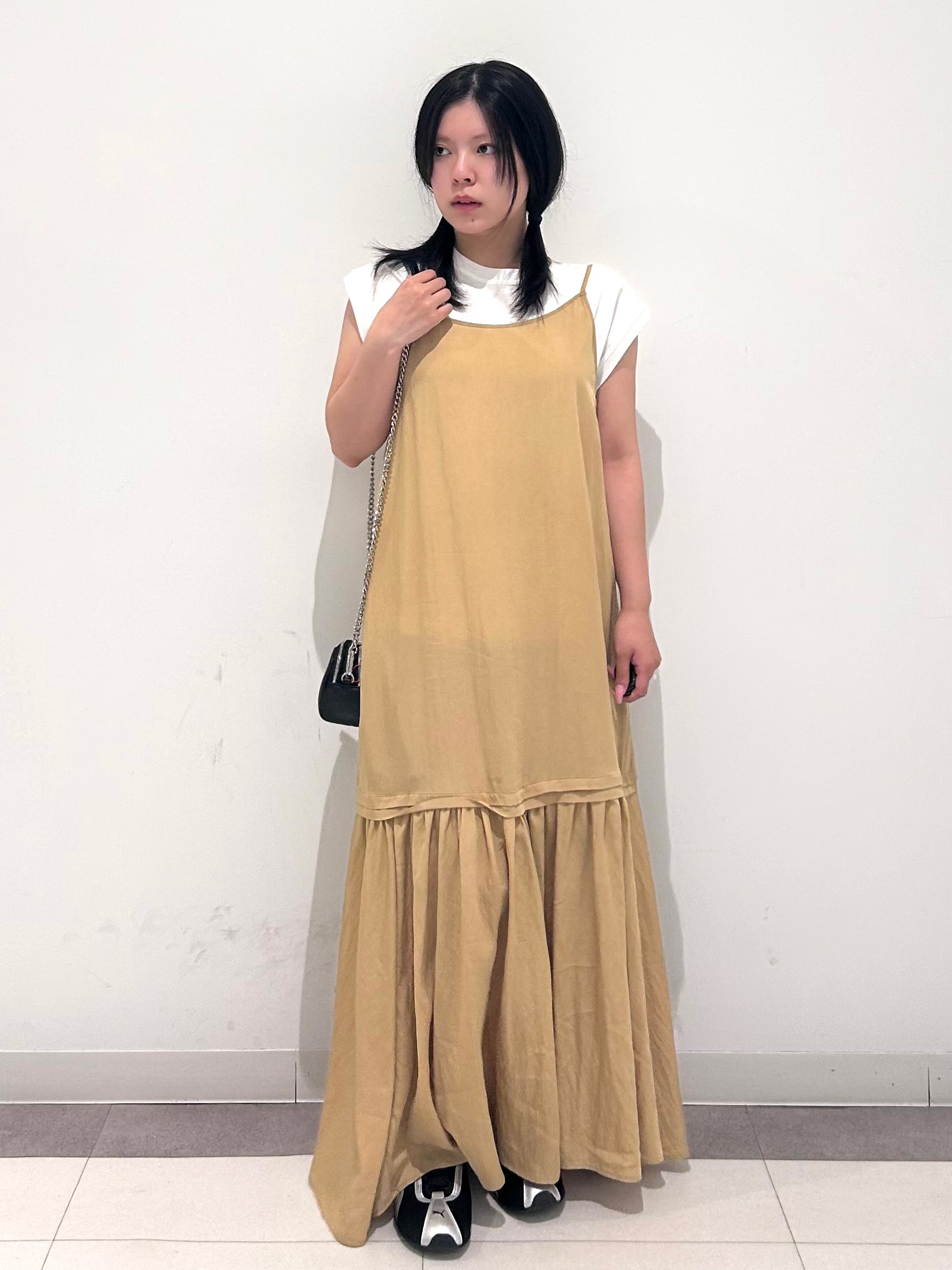 とりみさんの「DRESSTERIOR｜【接触冷感／抗菌防臭／消臭】アイスクリアコットンフレンチスリーブT」を使ったコーディネート