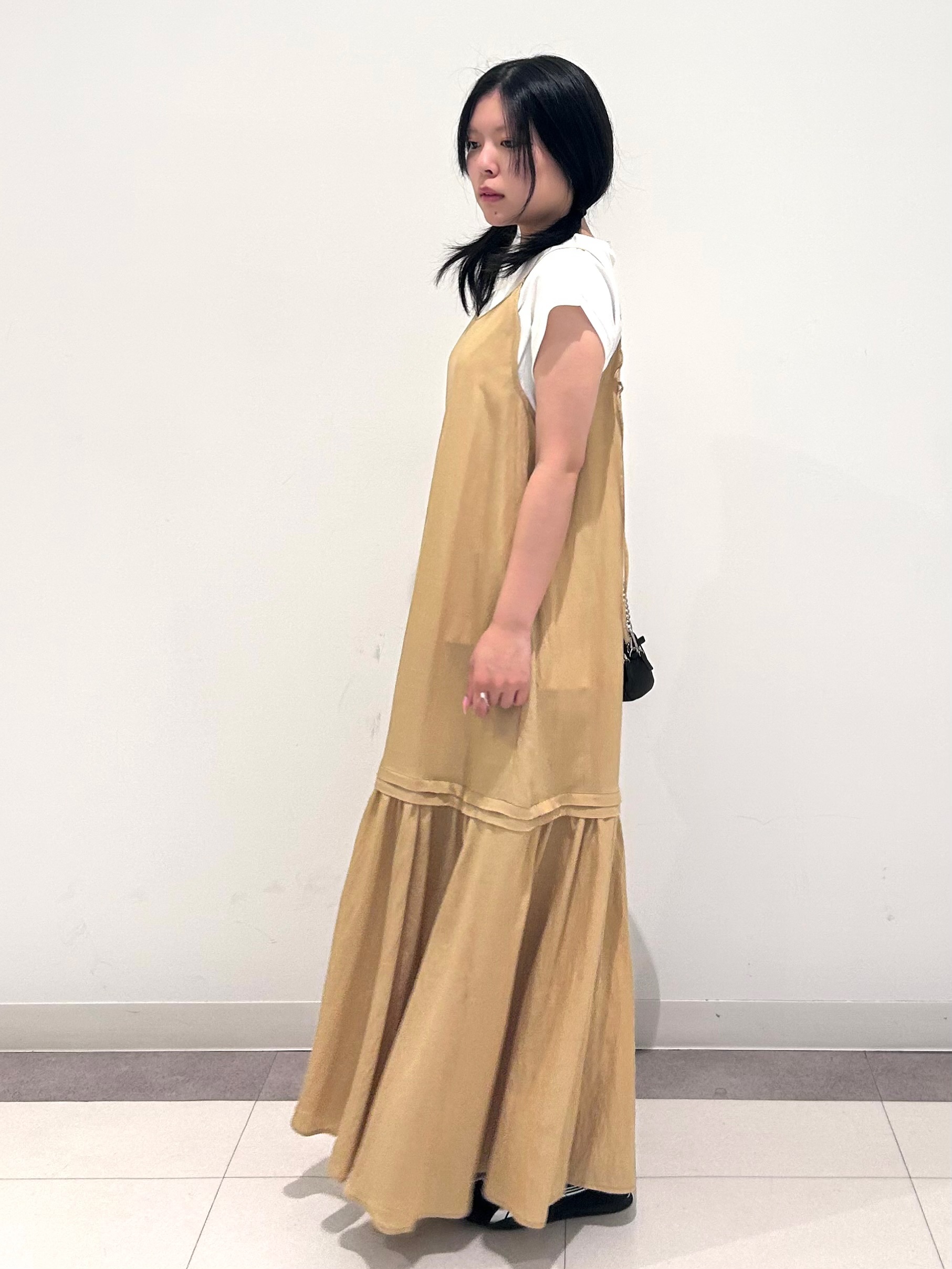 とりみさんの「DRESSTERIOR｜【接触冷感／抗菌防臭／消臭】アイスクリアコットンフレンチスリーブT」を使ったコーディネート