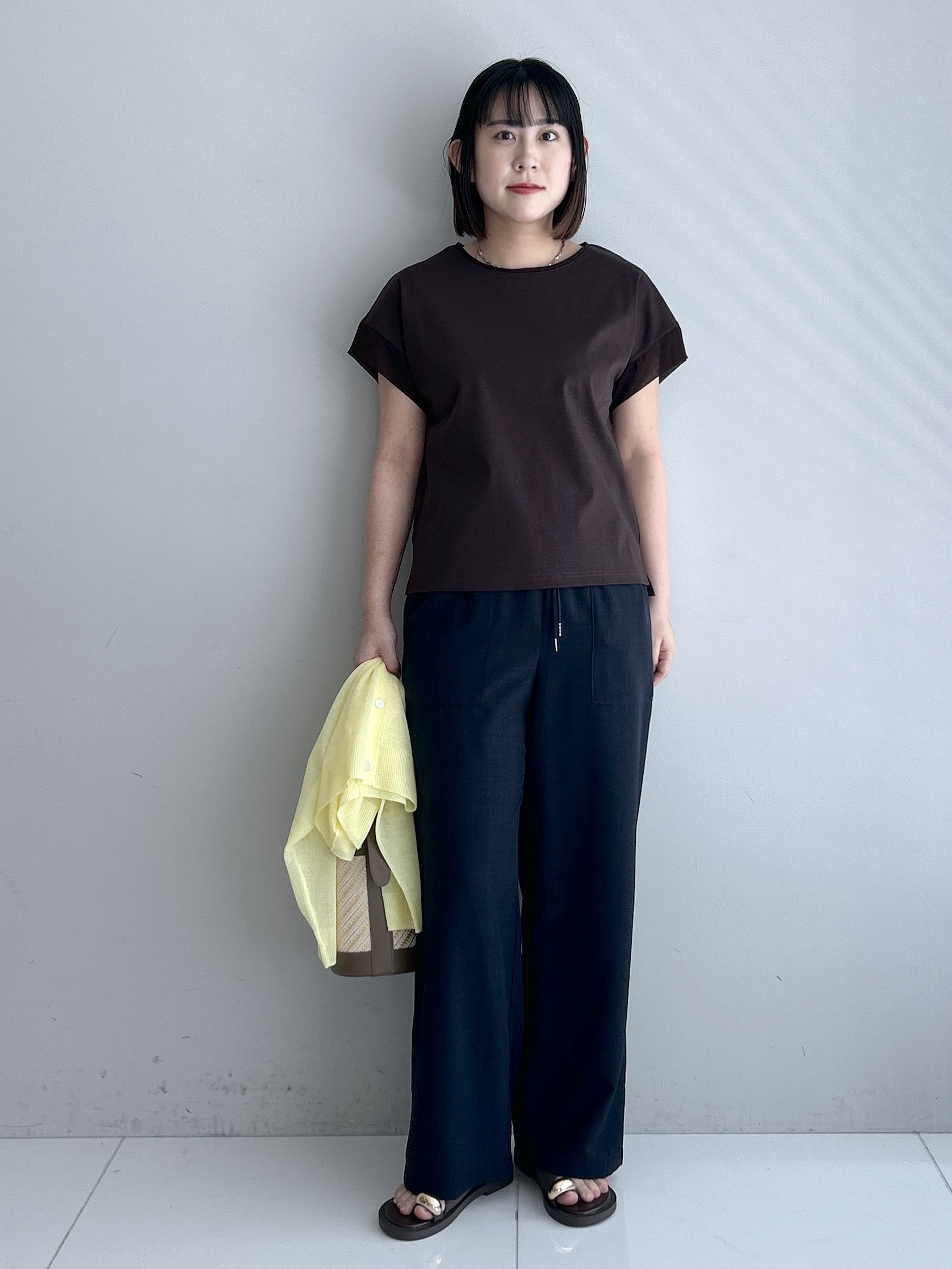 Hirokaさんの「Dessin｜【UVカット/接触冷感】美光沢カットソー」を使ったコーディネート
