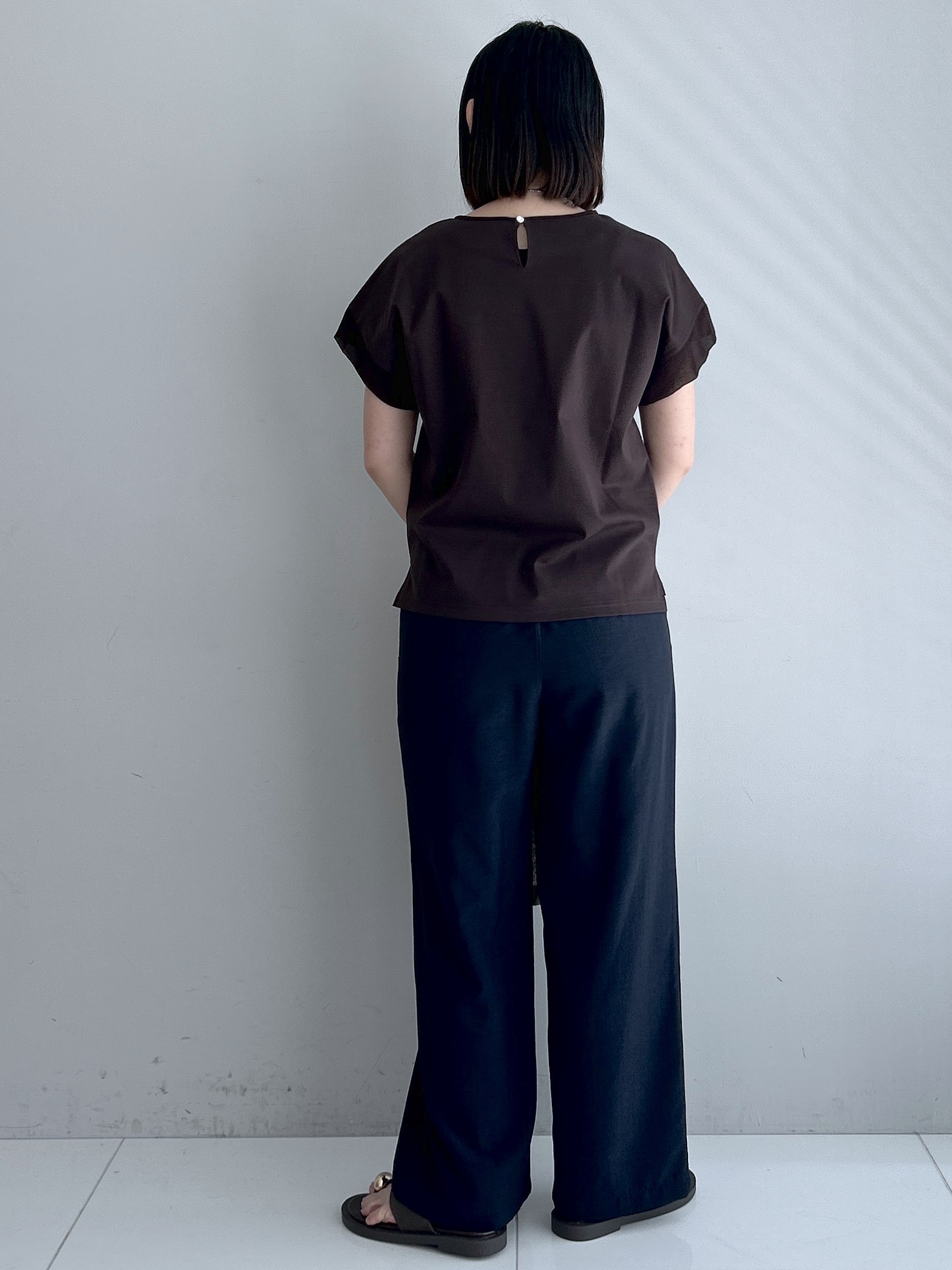 Hirokaさんの「Dessin｜【UVカット/接触冷感】美光沢カットソー」を使ったコーディネート