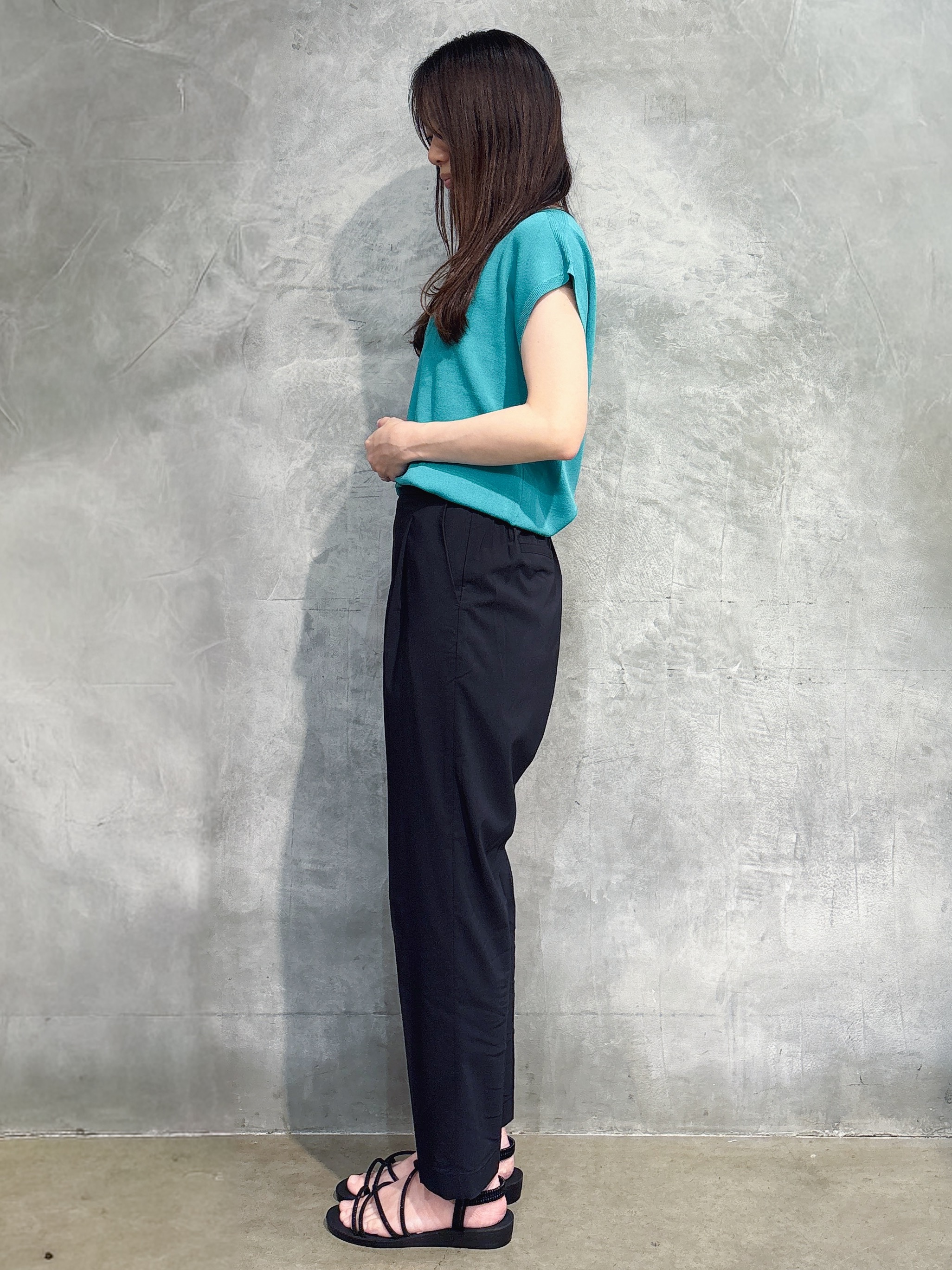misaさんの「THE SHOP TK｜【S-XL/ひんやりタッチ】多機能フレンチスリーブニット 洗濯機OK/UVケア/毛玉になりにくい」を使ったコーディネート