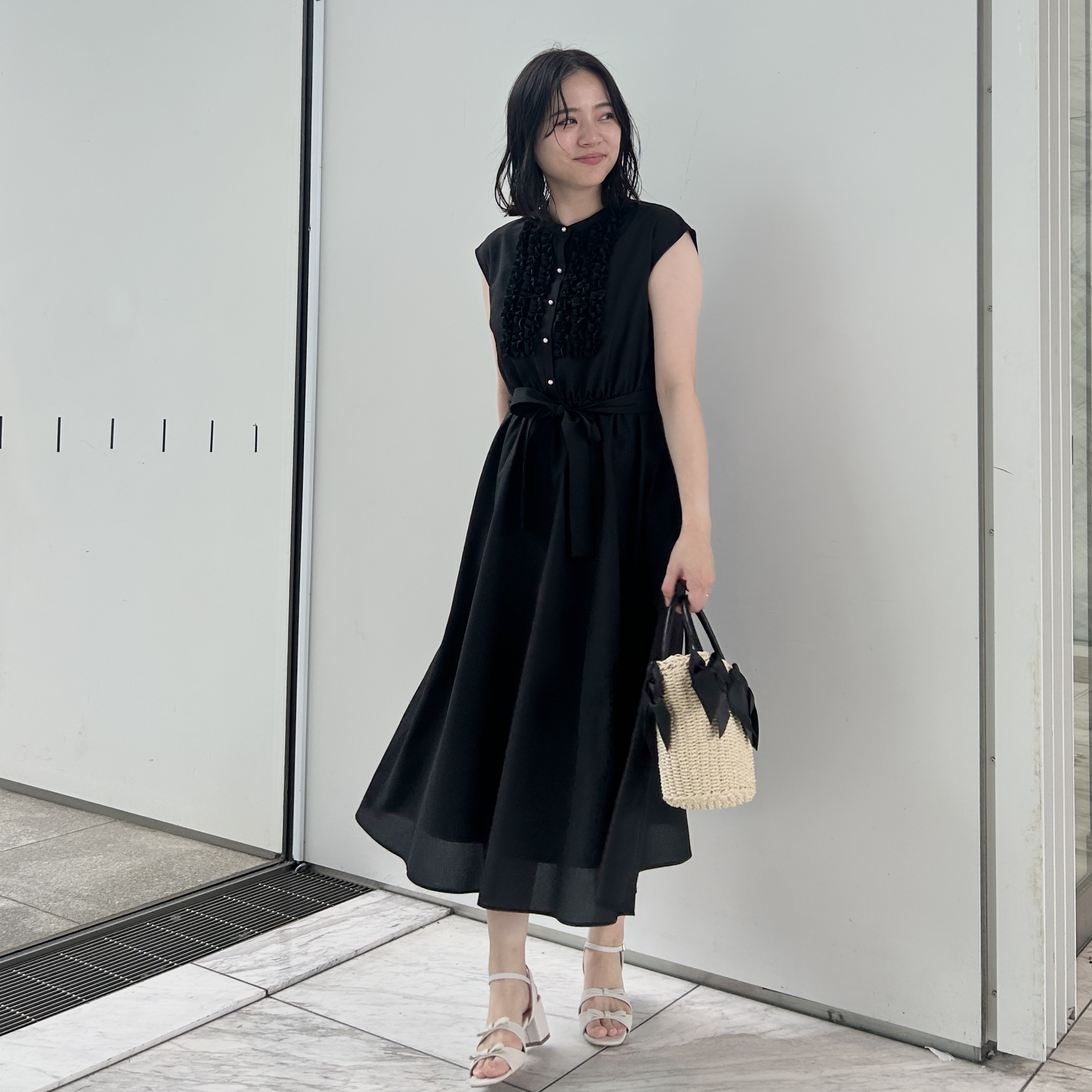 shinoさんの「Couture brooch｜【洗える・着映え】リネンライク シアーワンピース」を使ったコーディネート