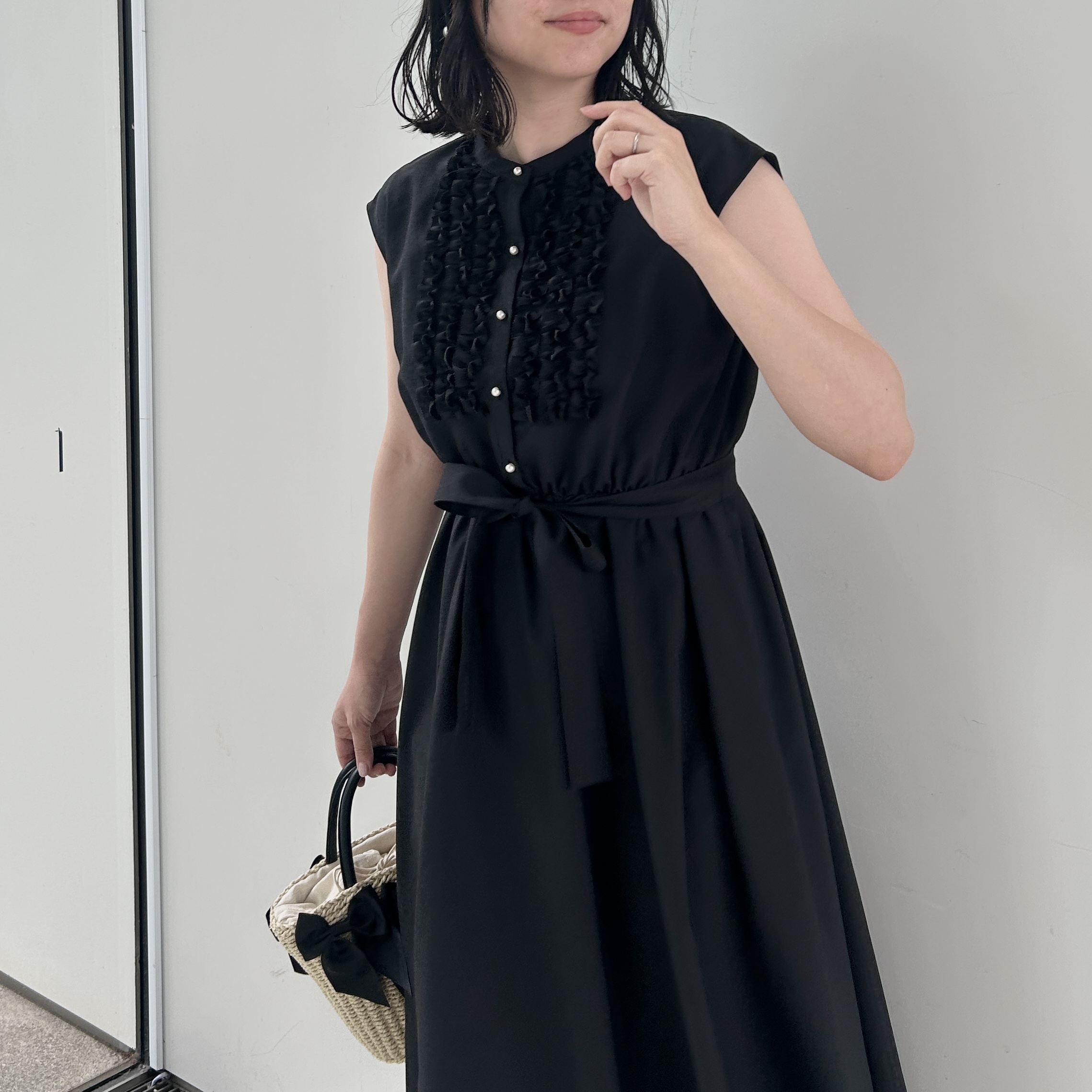 shinoさんの「Couture brooch｜【洗える・着映え】リネンライク シアーワンピース」を使ったコーディネート