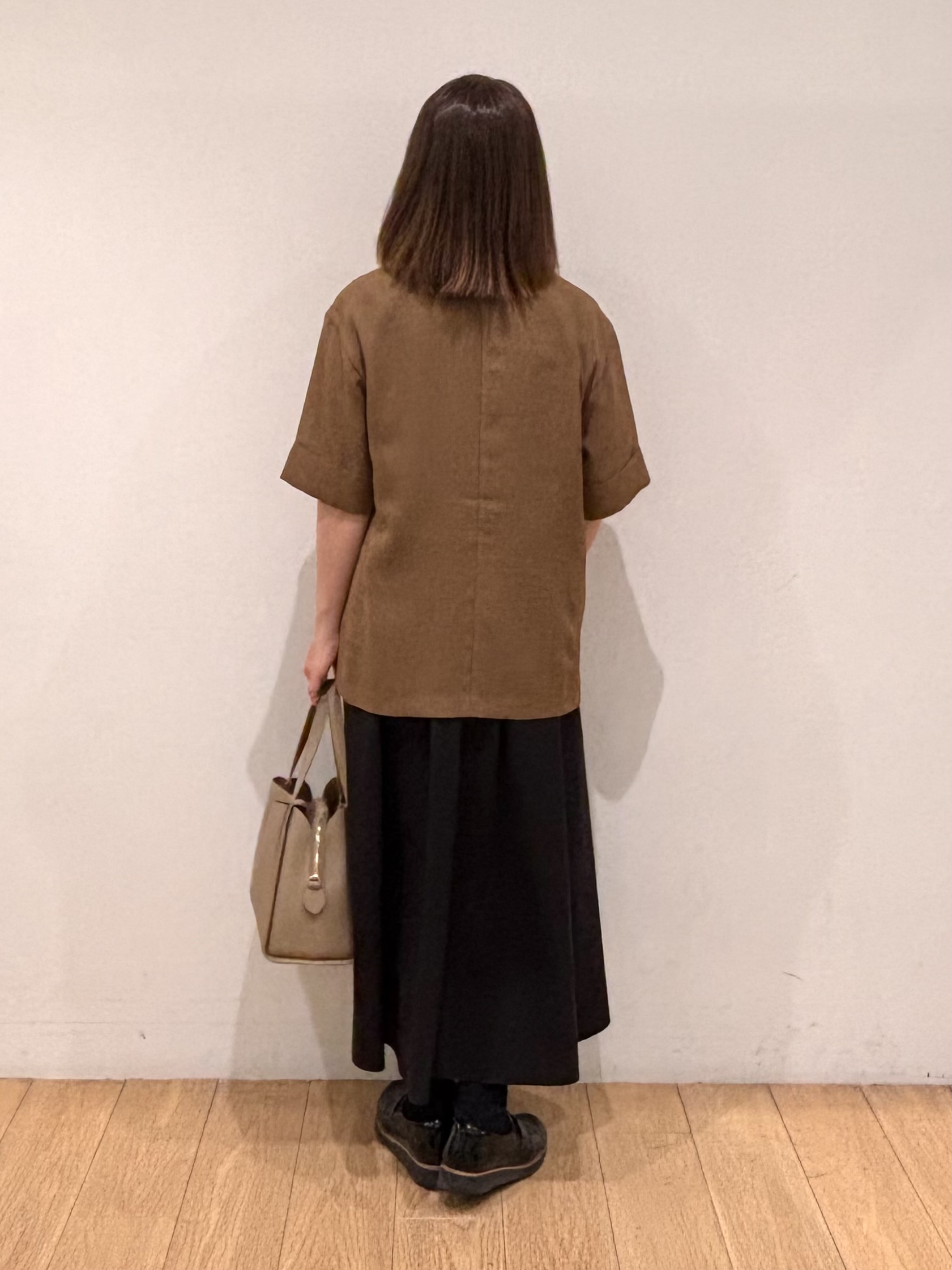 mikkoさんの「INDIVI｜【洗える／メッシュ素材／SETUP可能】半袖シアージャケット」を使ったコーディネート
