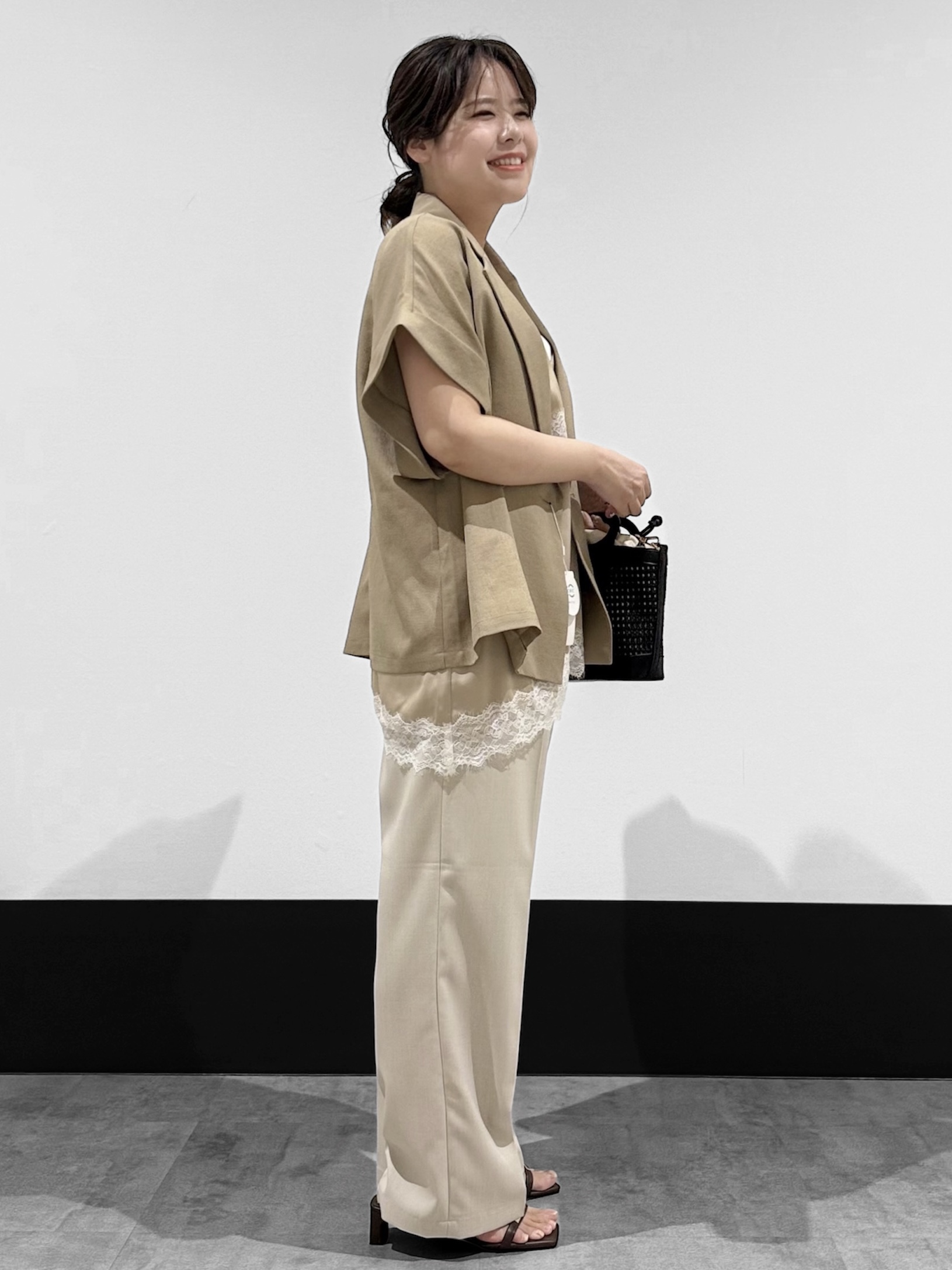 macchaさんの「THE SHOP TK｜【夏の通勤スタイルに】涼やかな着心地 麻調ダブルブレストジャケット」を使ったコーディネート