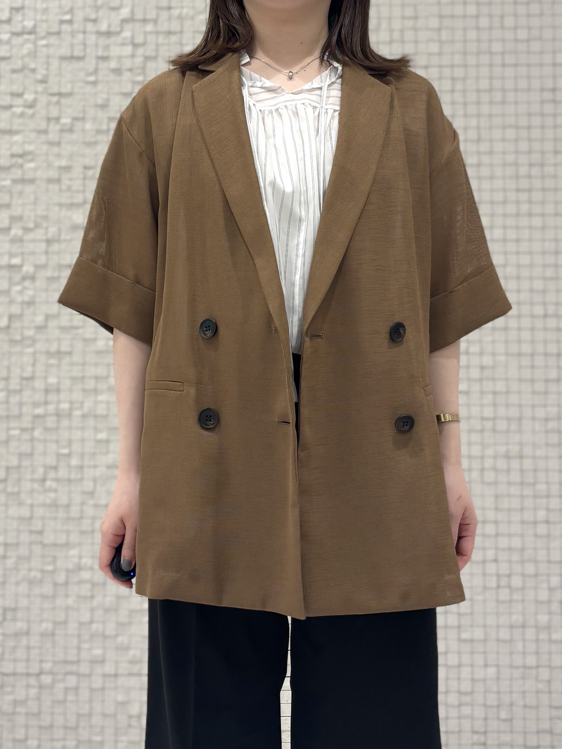 sakuさんの「INDIVI｜【洗える／メッシュ素材／SETUP可能】半袖シアージャケット」を使ったコーディネート