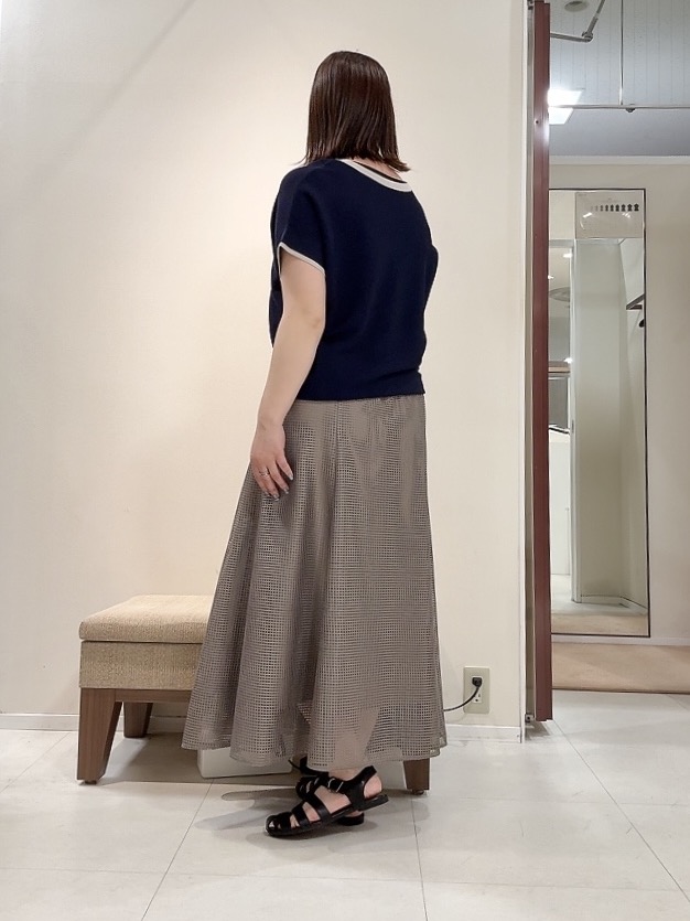 YUIさんの「UNTITLED｜【11色展開/体型カバー】前後2WAYフレンチスリーブニット」を使ったコーディネート