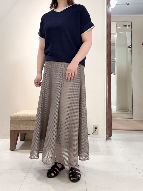 YUIさんの「UNTITLED｜【11色展開/体型カバー】前後2WAYフレンチスリーブニット」を使ったコーディネート