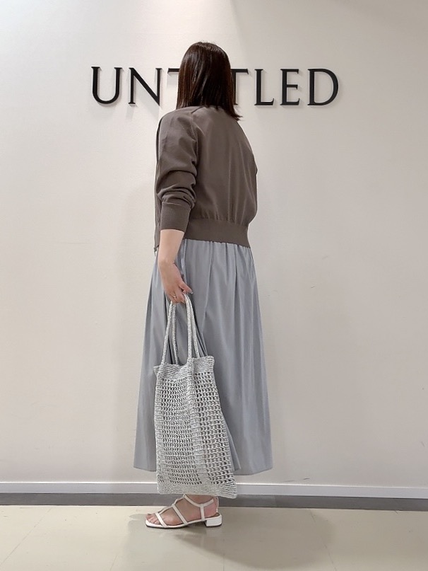 YUIさんの「UNTITLED｜【アンサンブル可/日除け・冷房対策】シアーレーヨンZIPカーディガン」を使ったコーディネート