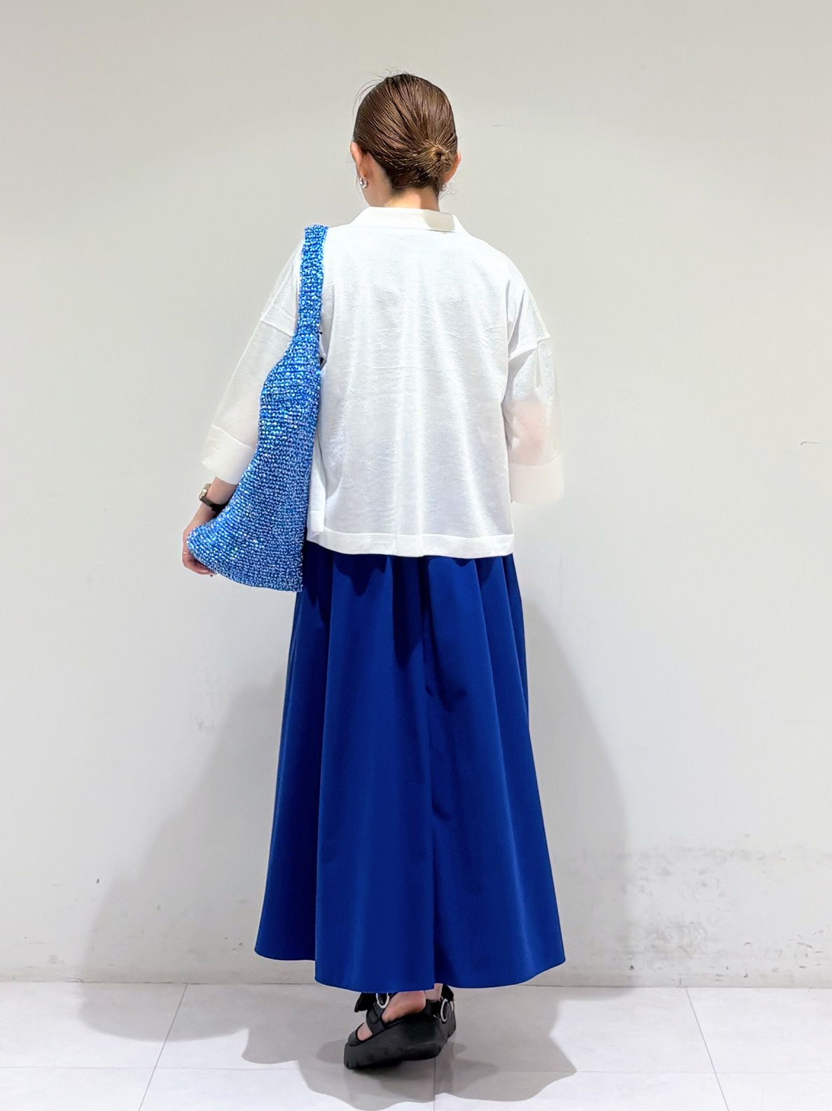 tsuyuさんの「INDIVI｜【大人カジュアル】メタリックかぎ編みボトルバッグ」を使ったコーディネート