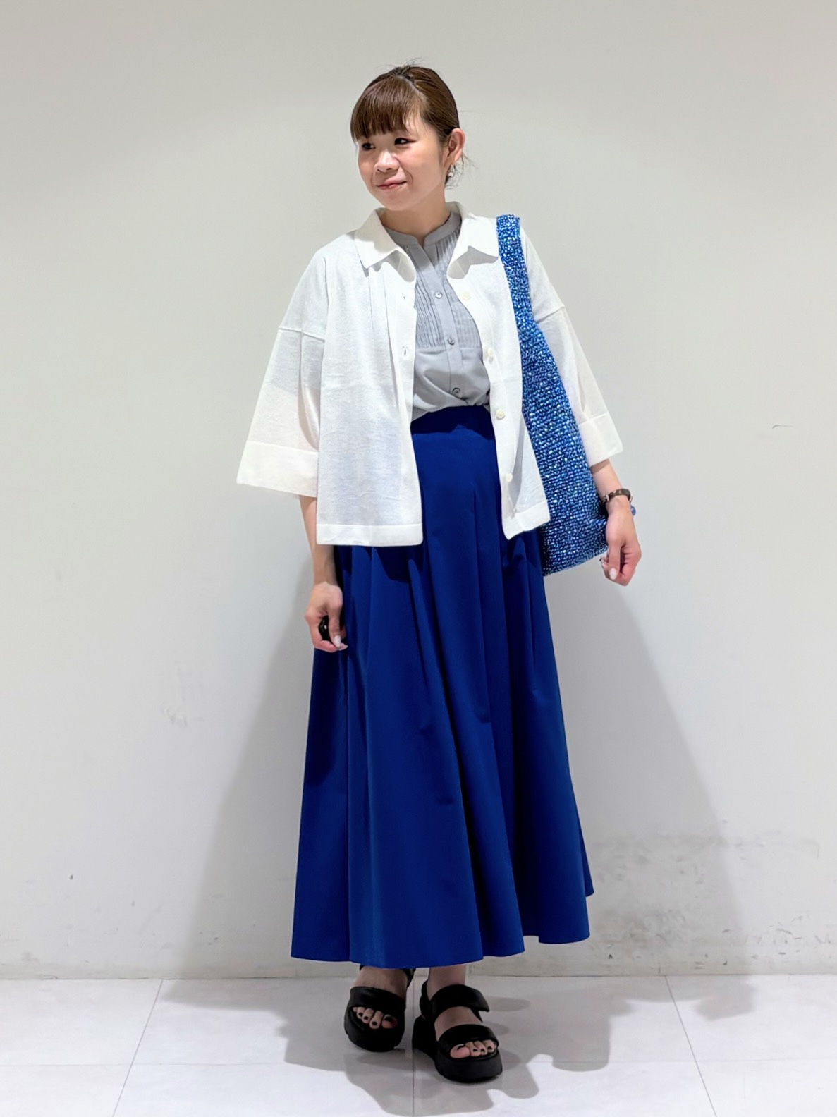 tsuyuさんの「INDIVI｜【大人カジュアル】メタリックかぎ編みボトルバッグ」を使ったコーディネート