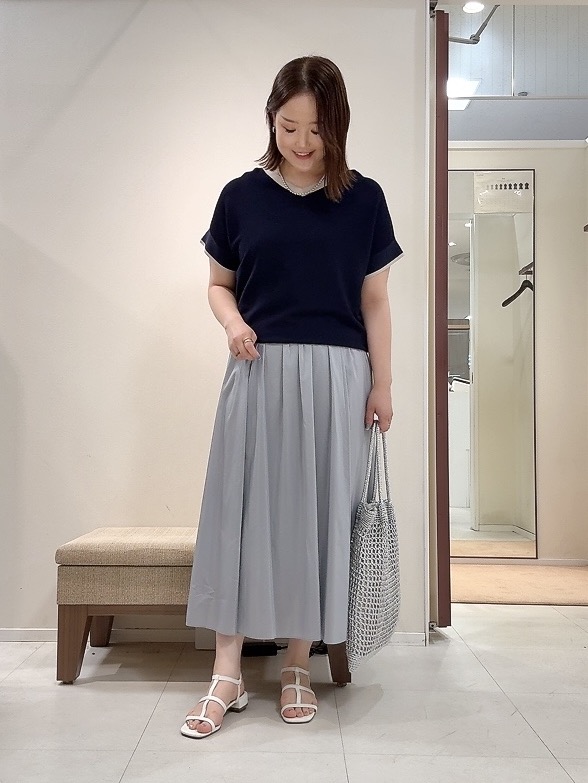 YUIさんの「UNTITLED｜【11色展開/体型カバー】前後2WAYフレンチスリーブニット」を使ったコーディネート