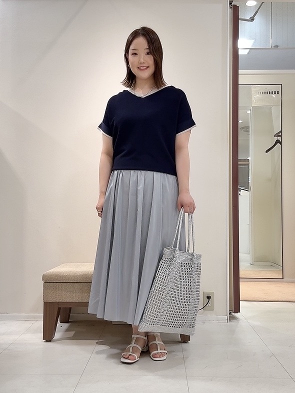YUIさんの「UNTITLED｜【11色展開/体型カバー】前後2WAYフレンチスリーブニット」を使ったコーディネート