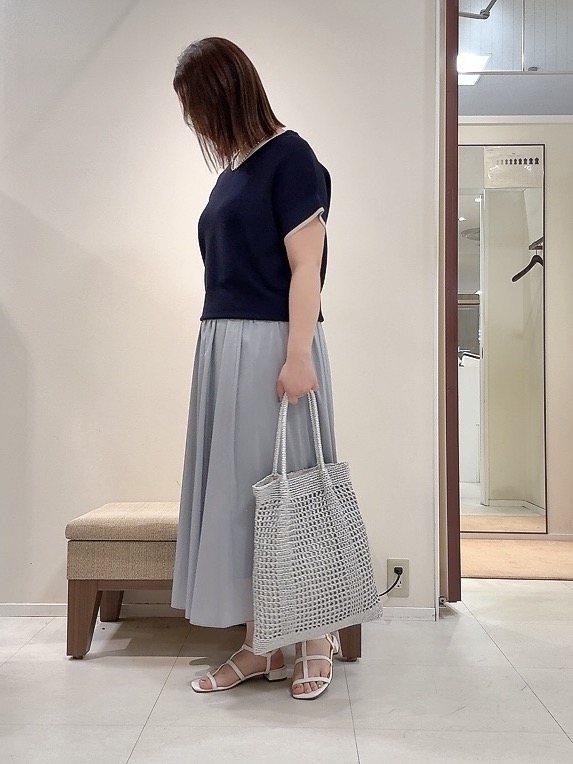 YUIさんの「UNTITLED｜【11色展開/体型カバー】前後2WAYフレンチスリーブニット」を使ったコーディネート