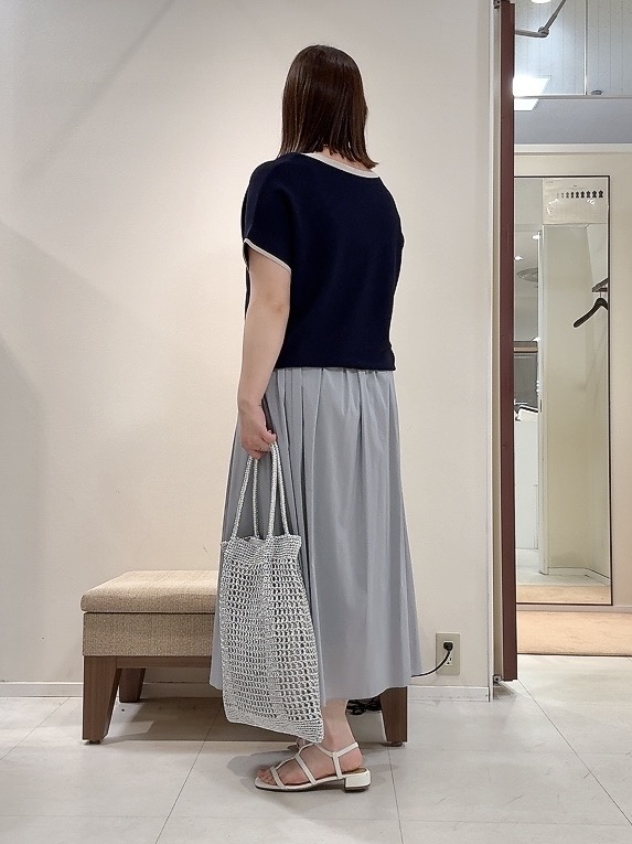 YUIさんの「UNTITLED｜【11色展開/体型カバー】前後2WAYフレンチスリーブニット」を使ったコーディネート