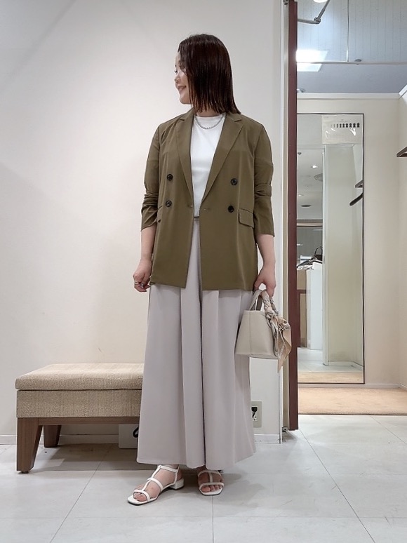 YUIさんの「UNTITLED｜【セットアップ可/接触冷感/通気性】ドライシアーダブルジャケット」を使ったコーディネート