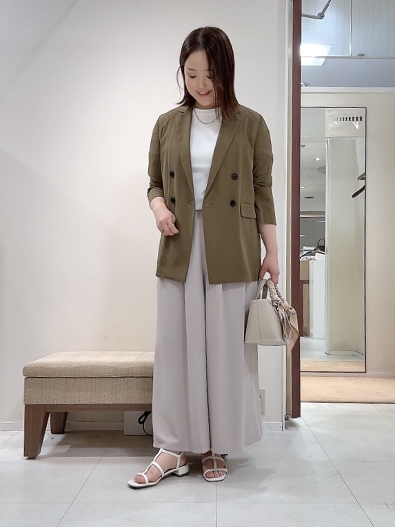 YUIさんの「UNTITLED｜【セットアップ可/接触冷感/通気性】ドライシアーダブルジャケット」を使ったコーディネート