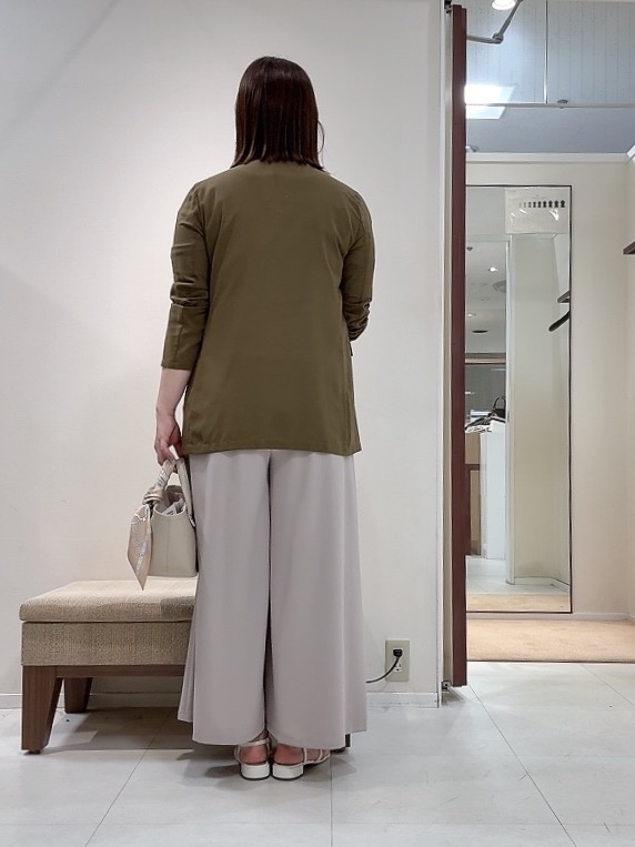 YUIさんの「UNTITLED｜【セットアップ可/接触冷感/通気性】ドライシアーダブルジャケット」を使ったコーディネート