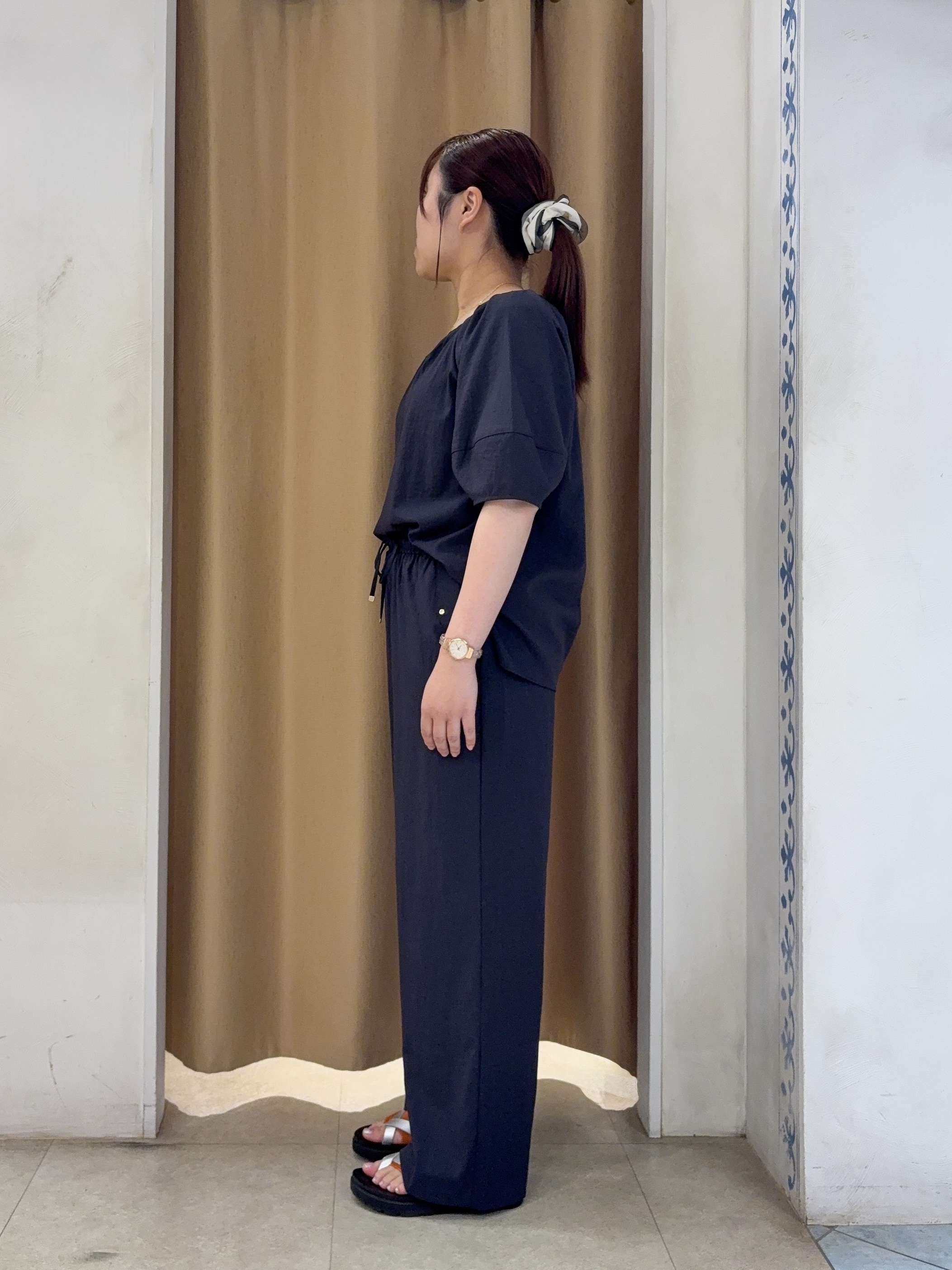 SO(R)Aさんの「SHOO･LA･RUE｜【S-LL/洗濯機可/セットアップ可】軽凛(かろりん) ひんやりタックブラウス」を使ったコーディネート
