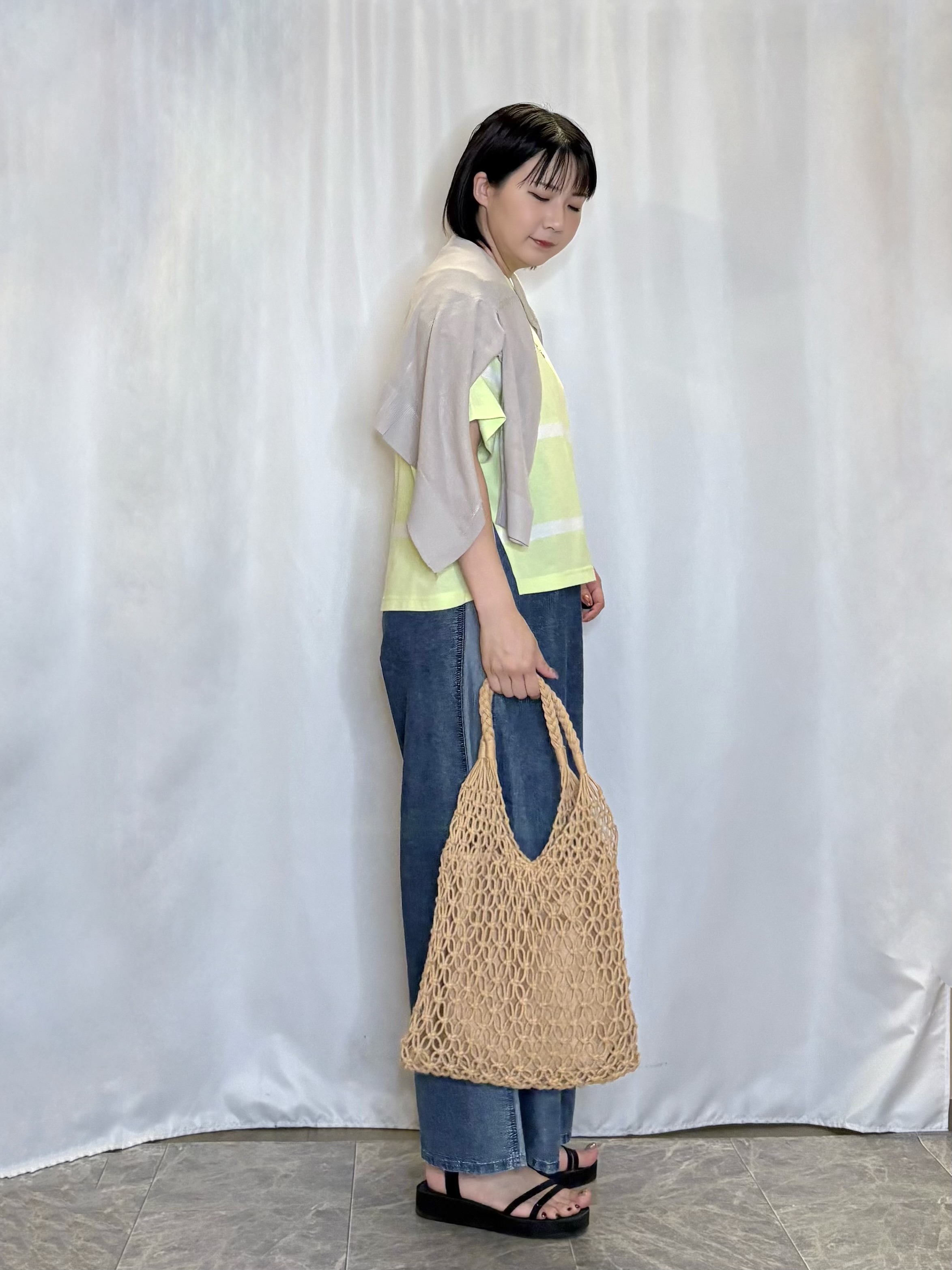 ネリさんの「SHOO･LA･RUE｜【ひんやり/洗濯機可/S-LL】オンにもオフにも マルチに使えるボタンレスカーディガン」を使ったコーディネート