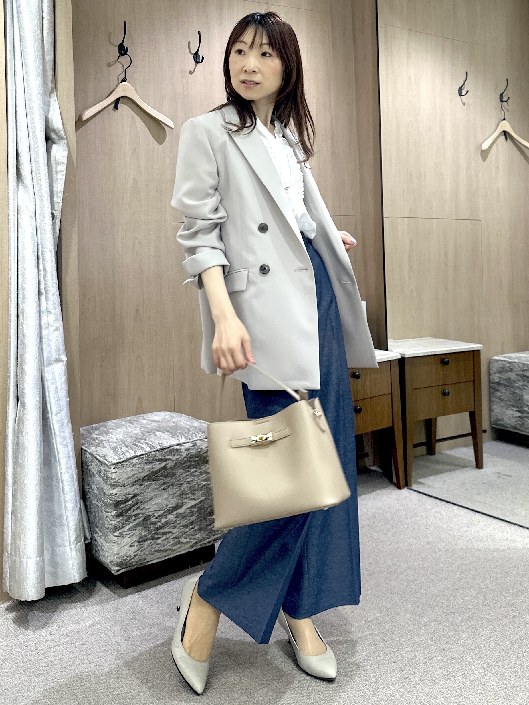 Miwaさんの「UNTITLED｜【新色追加/セットアップ可】エアリー ダブルブレストジャケット」を使ったコーディネート