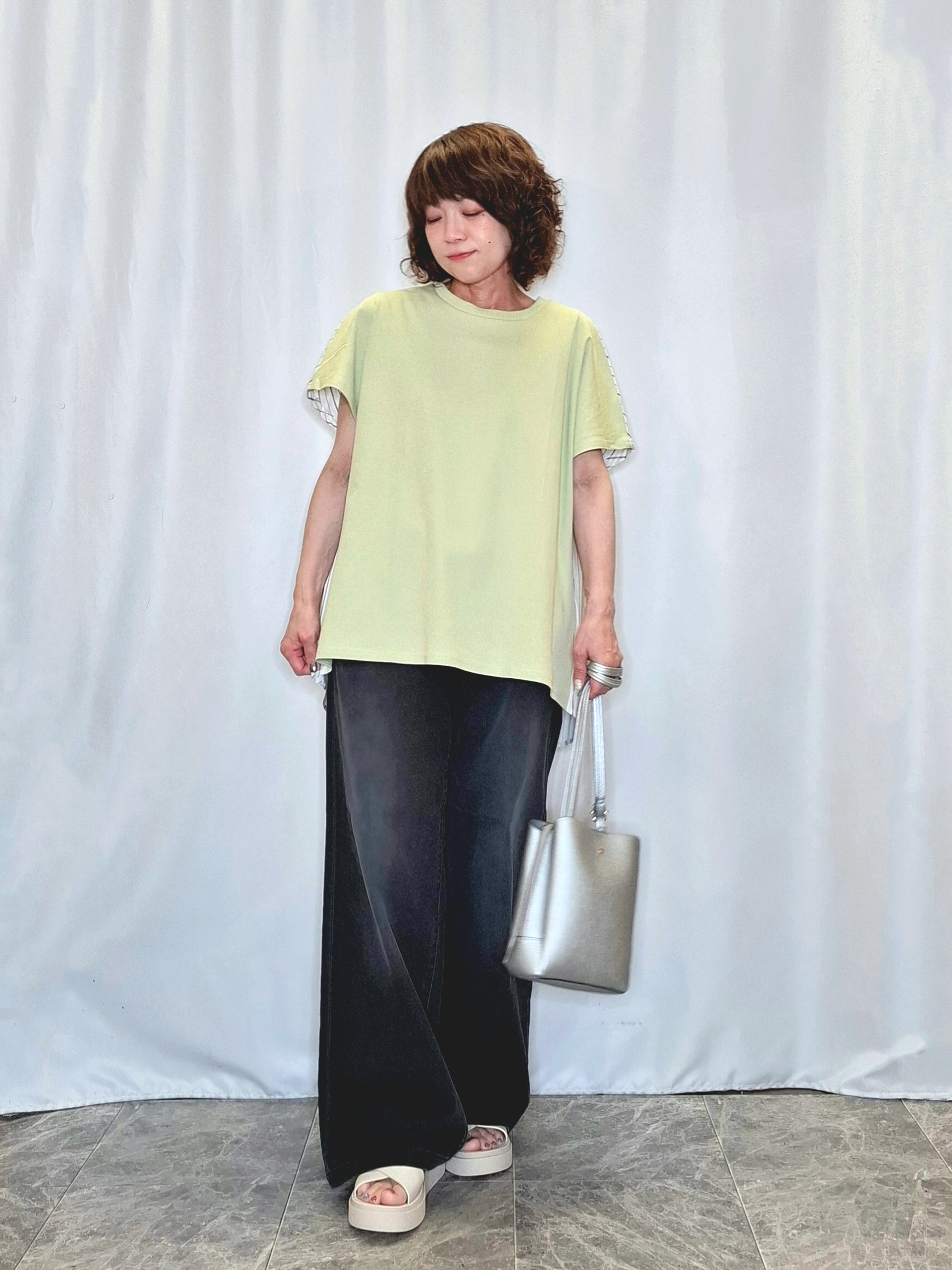 ぬーさんの「SHOO･LA･RUE｜【S-LL/洗濯機可】1枚でこなれ見え 配色シアーカーディガン」を使ったコーディネート